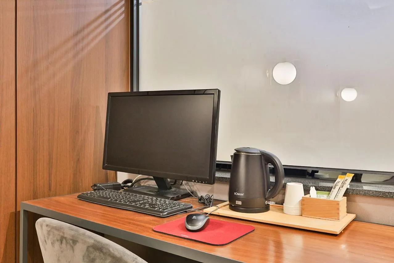 Brown Dot Hotel Jeonggwan