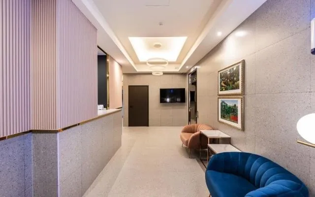 Brown Dot Hotel Jeonggwan