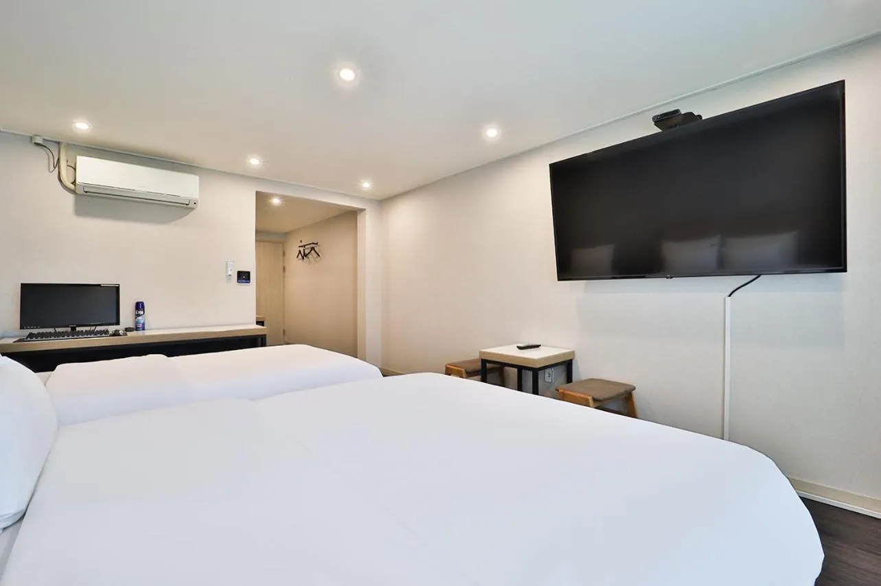 Bed in Anyang ILLOWA Hotel