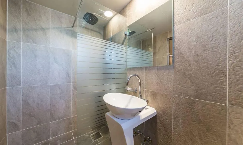 Shower in Anyang ILLOWA Hotel