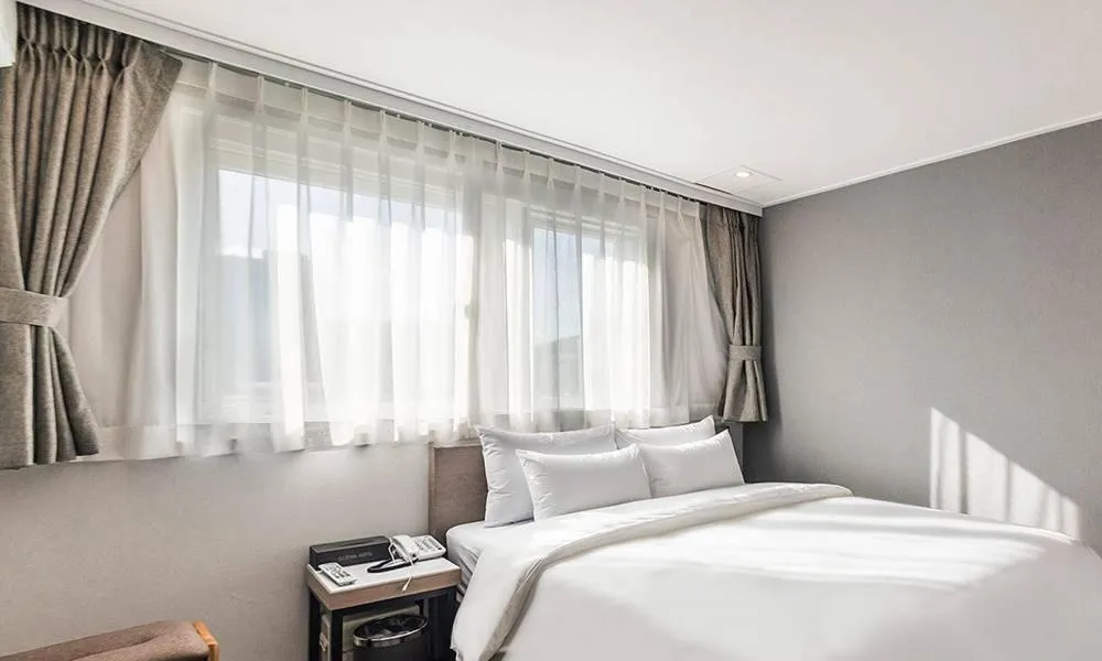 Bed in Anyang ILLOWA Hotel