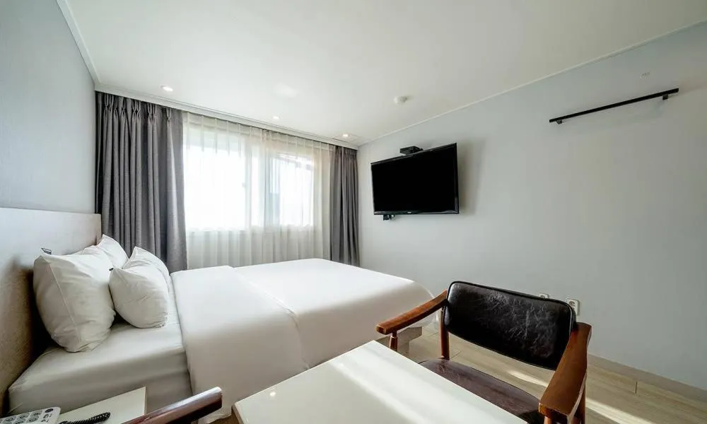 Bed in Anyang ILLOWA Hotel