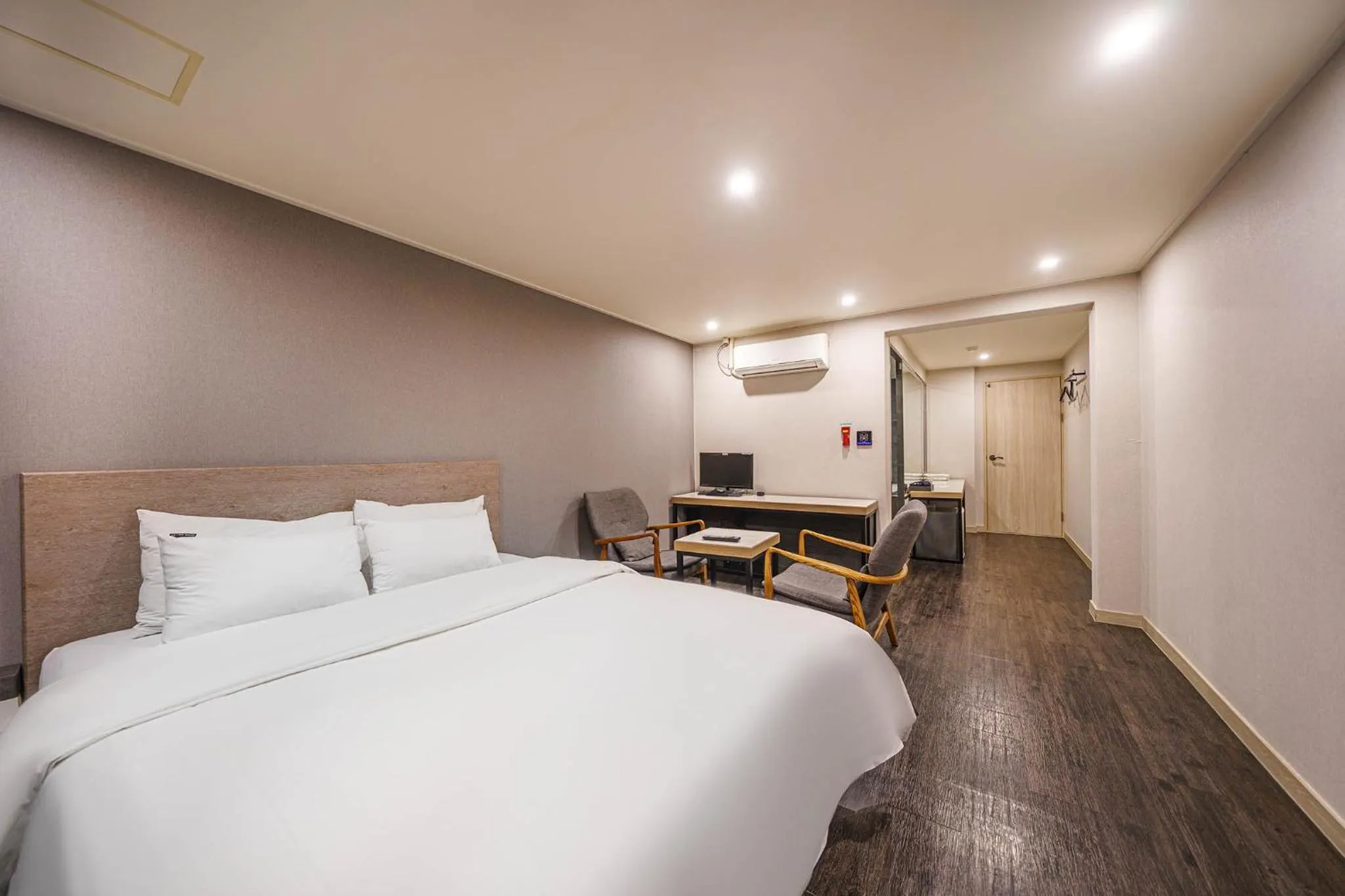 Bed in Anyang ILLOWA Hotel