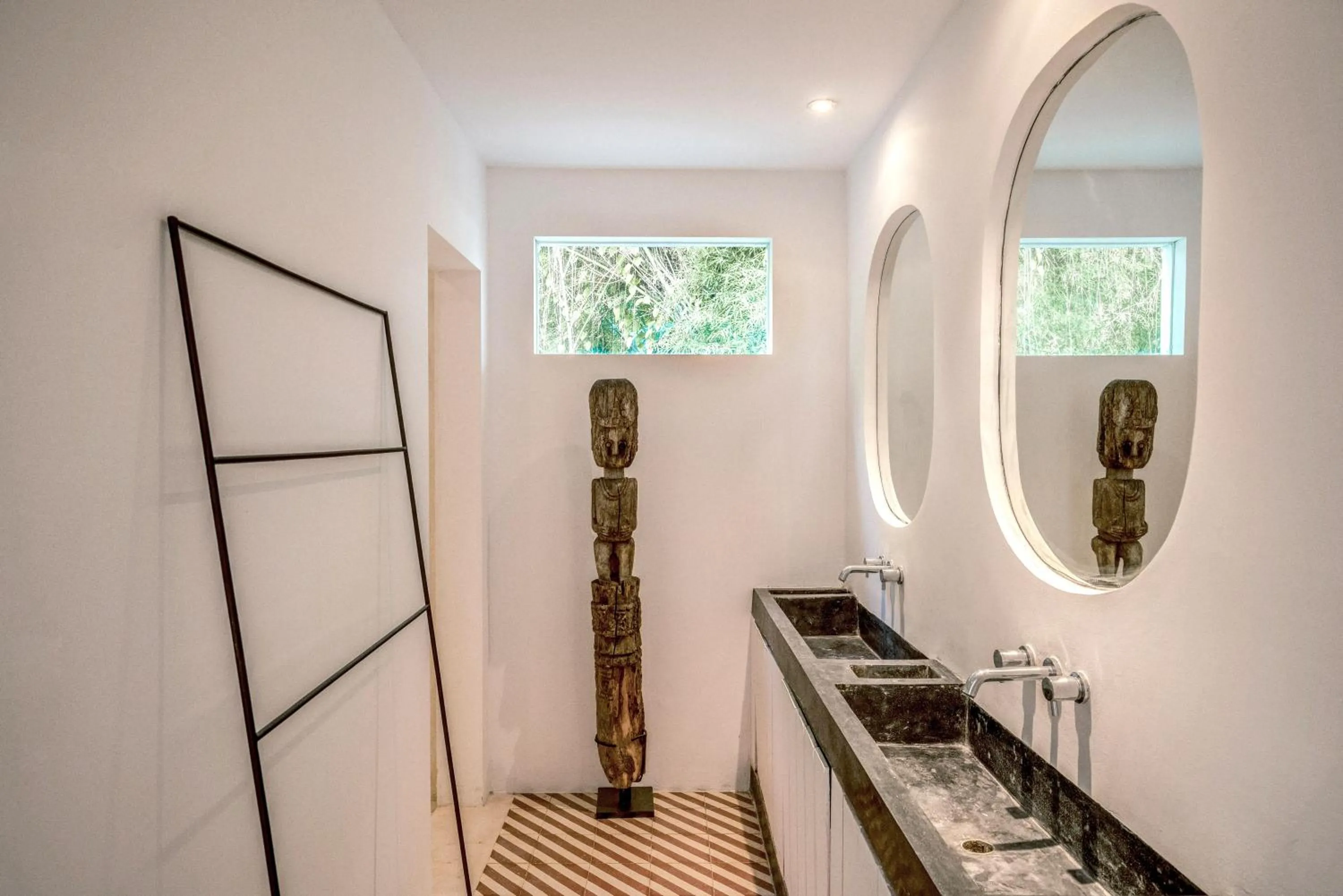 Bathroom in Batu Belig Living by CPM Bali