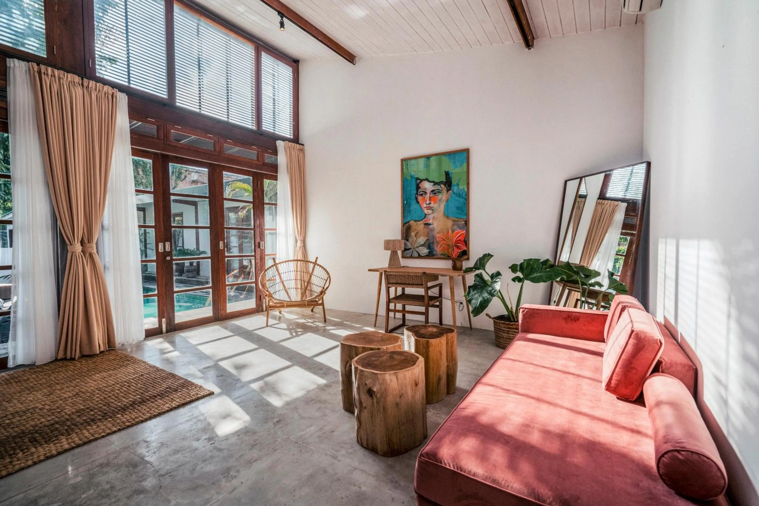 Living room in Batu Belig Living by CPM Bali