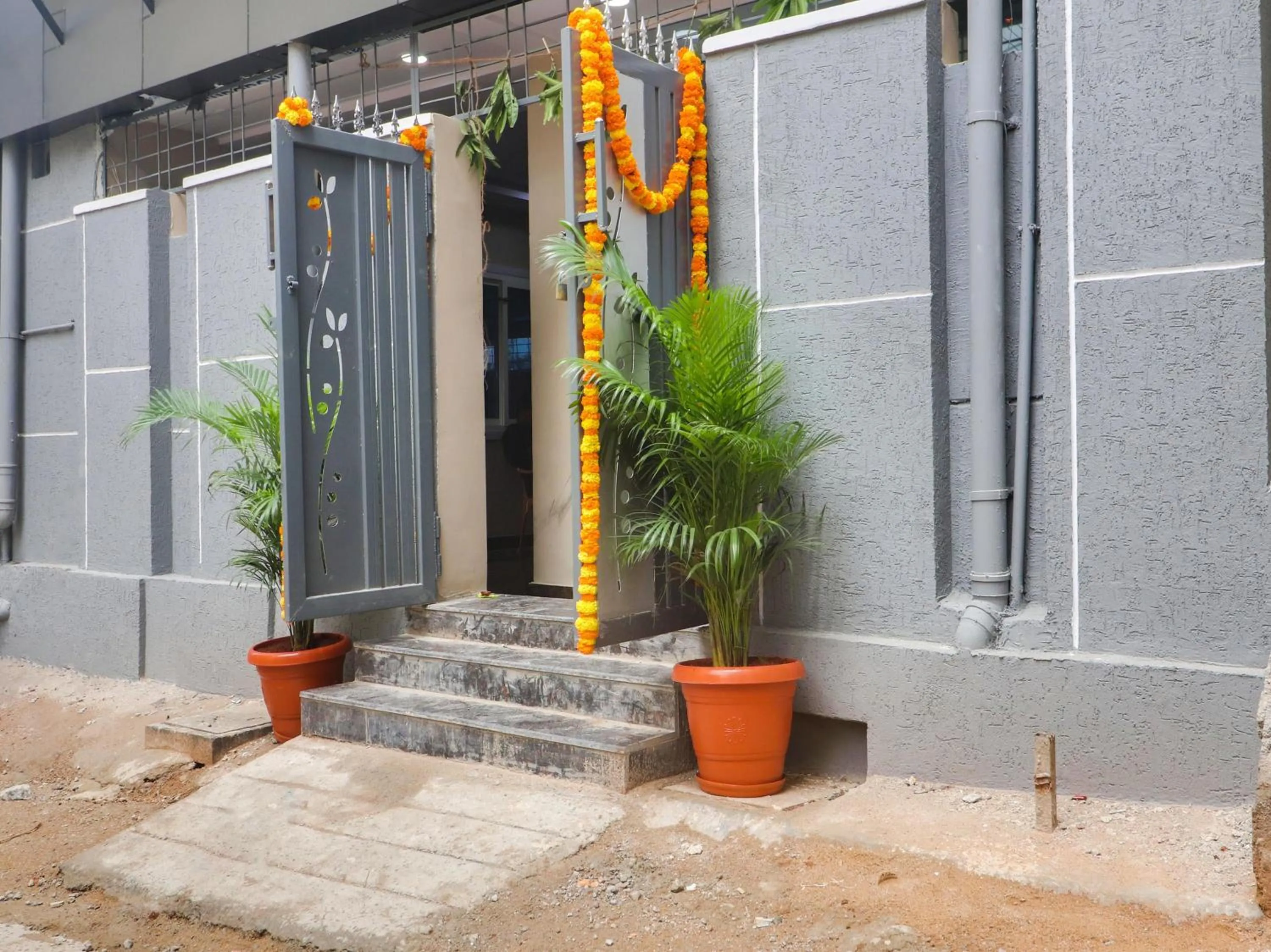 Facade/entrance in Super Hotel O RED STONE