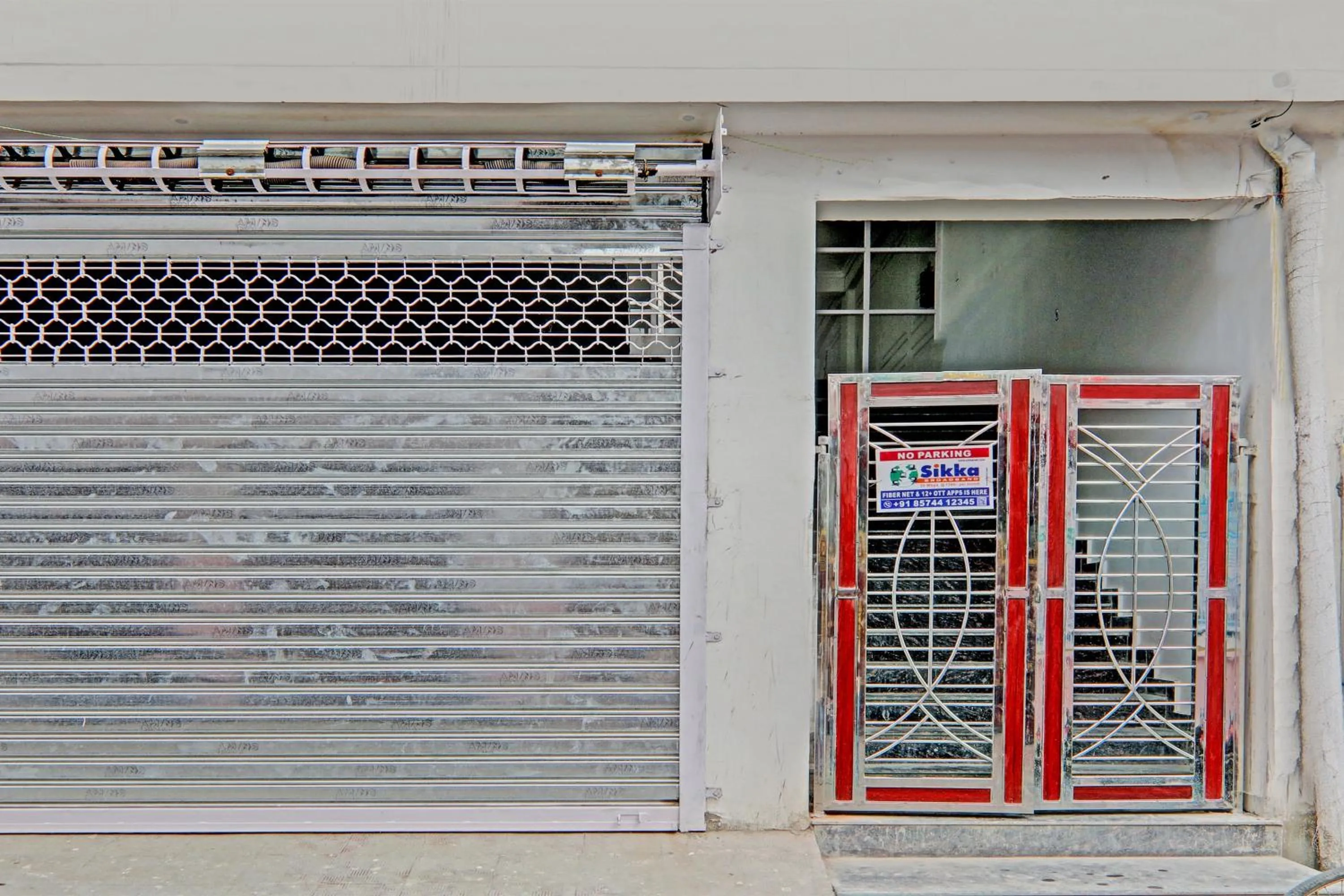 Facade/entrance in Hotel O Gabbar's