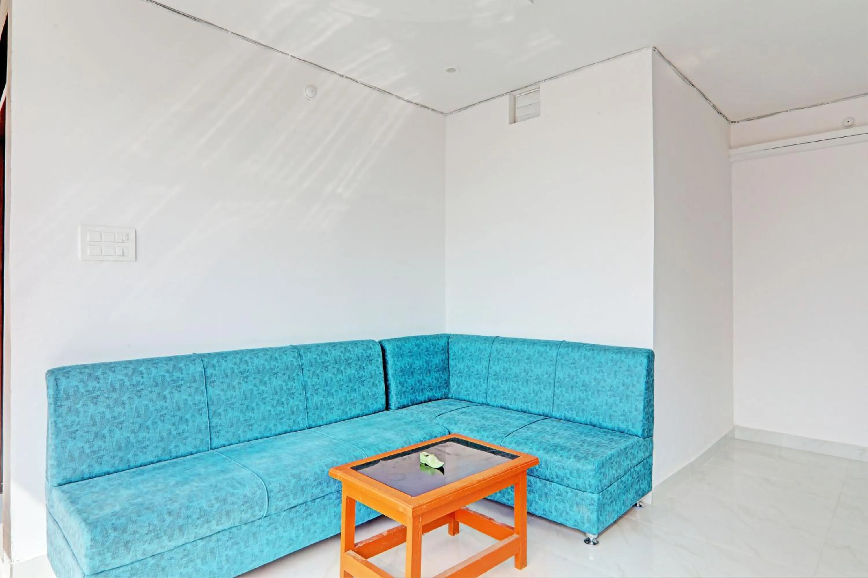 Lobby or reception in Super Hotel O Raghav & Banquet