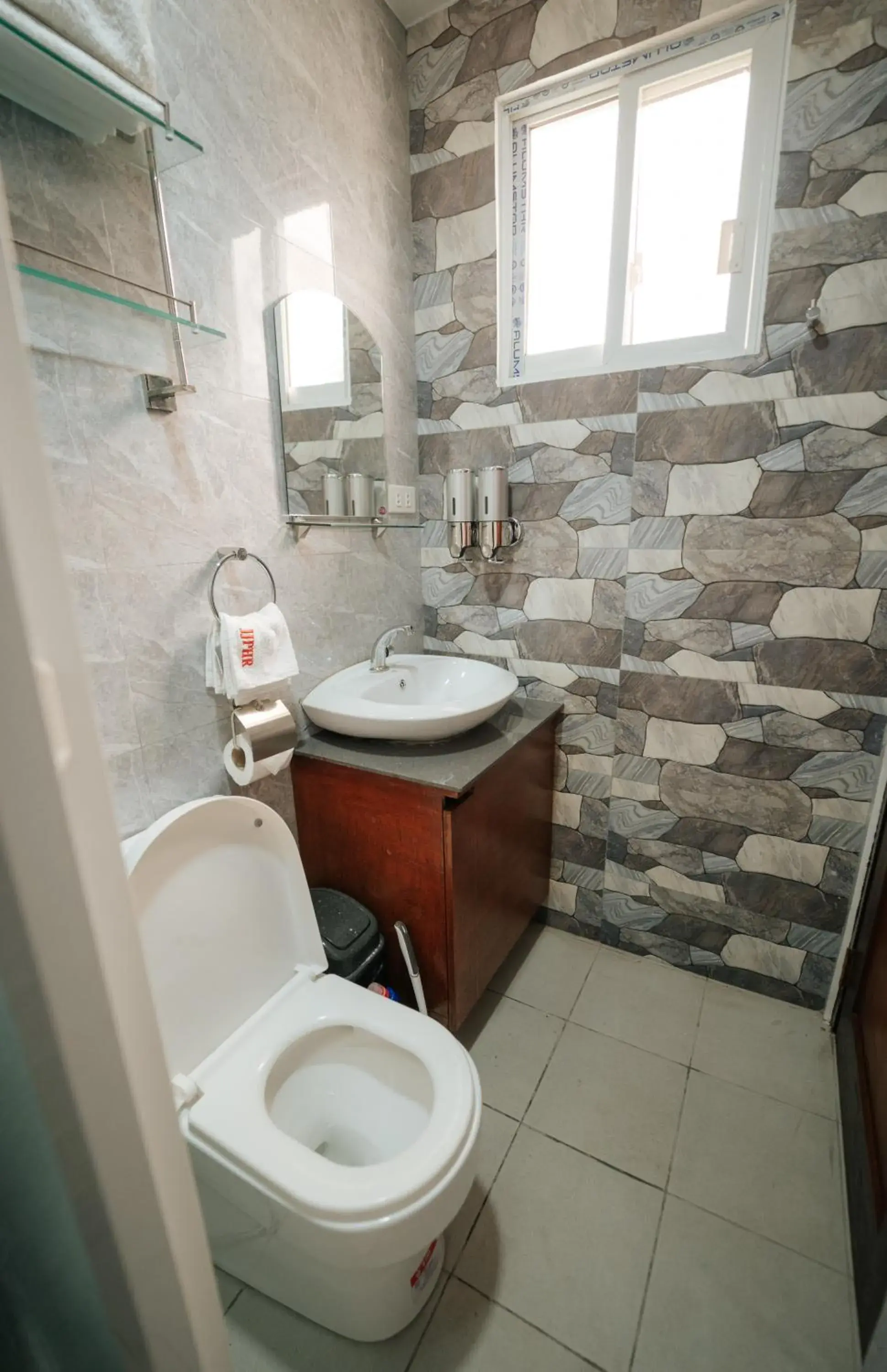 Triple Room with Private Bathroom in JJPHR Hotel San Antonio Triple Room with Private Bathroom in JJPHR Hotel San Antonio