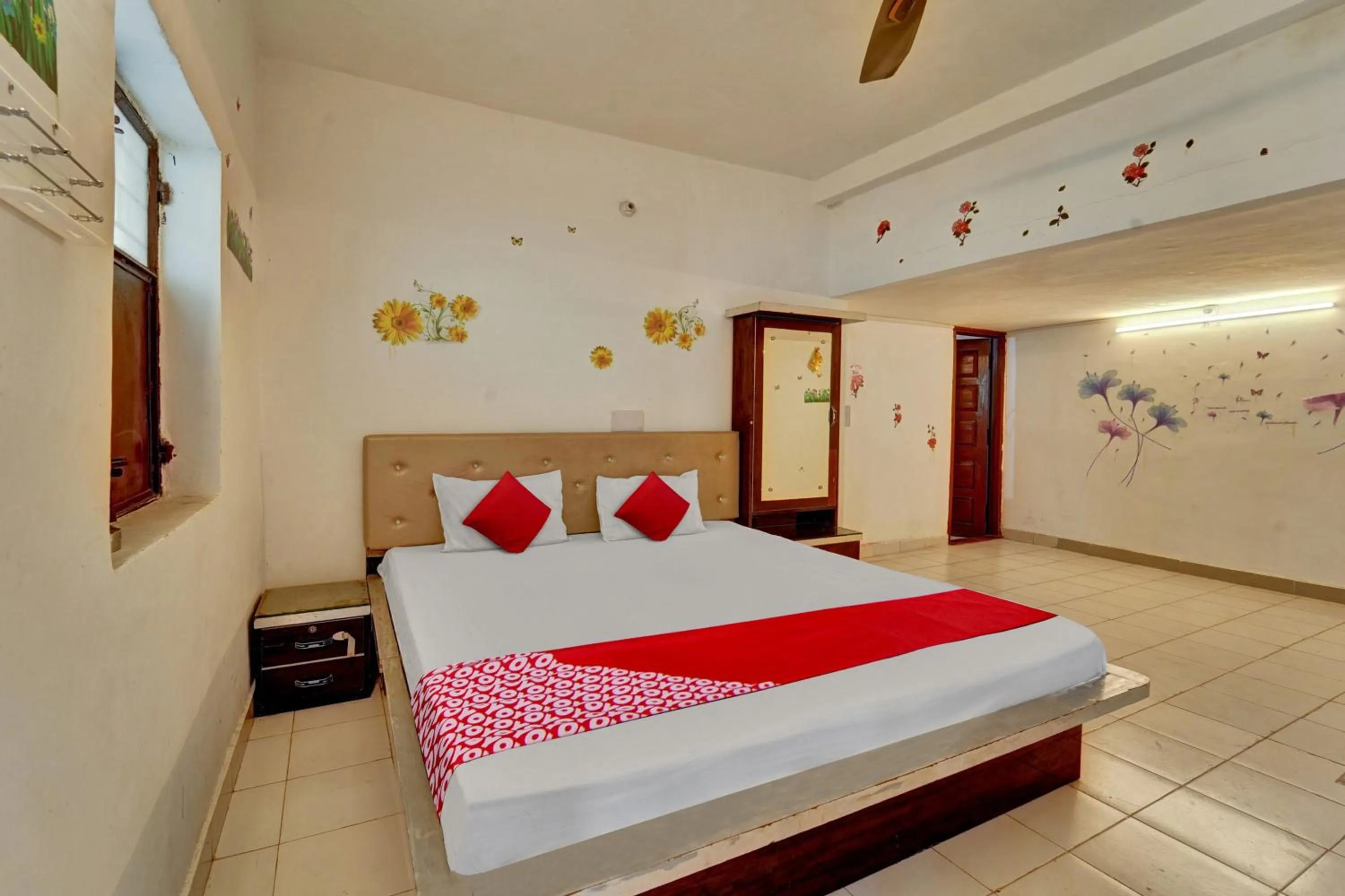 Bedroom in Hotel O Vaishali Garden