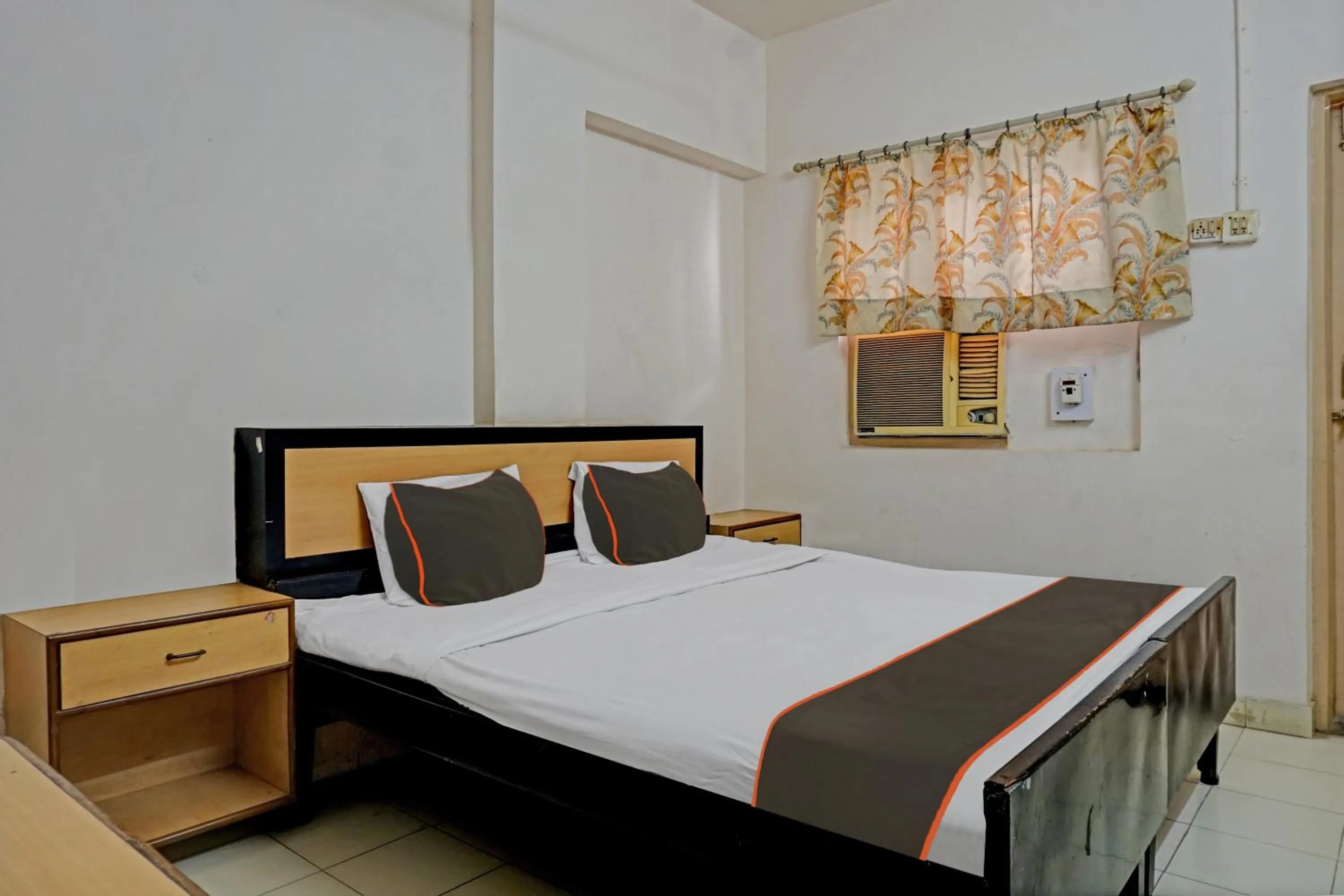 Lobby or reception in Hotel O Thakkar Lodge