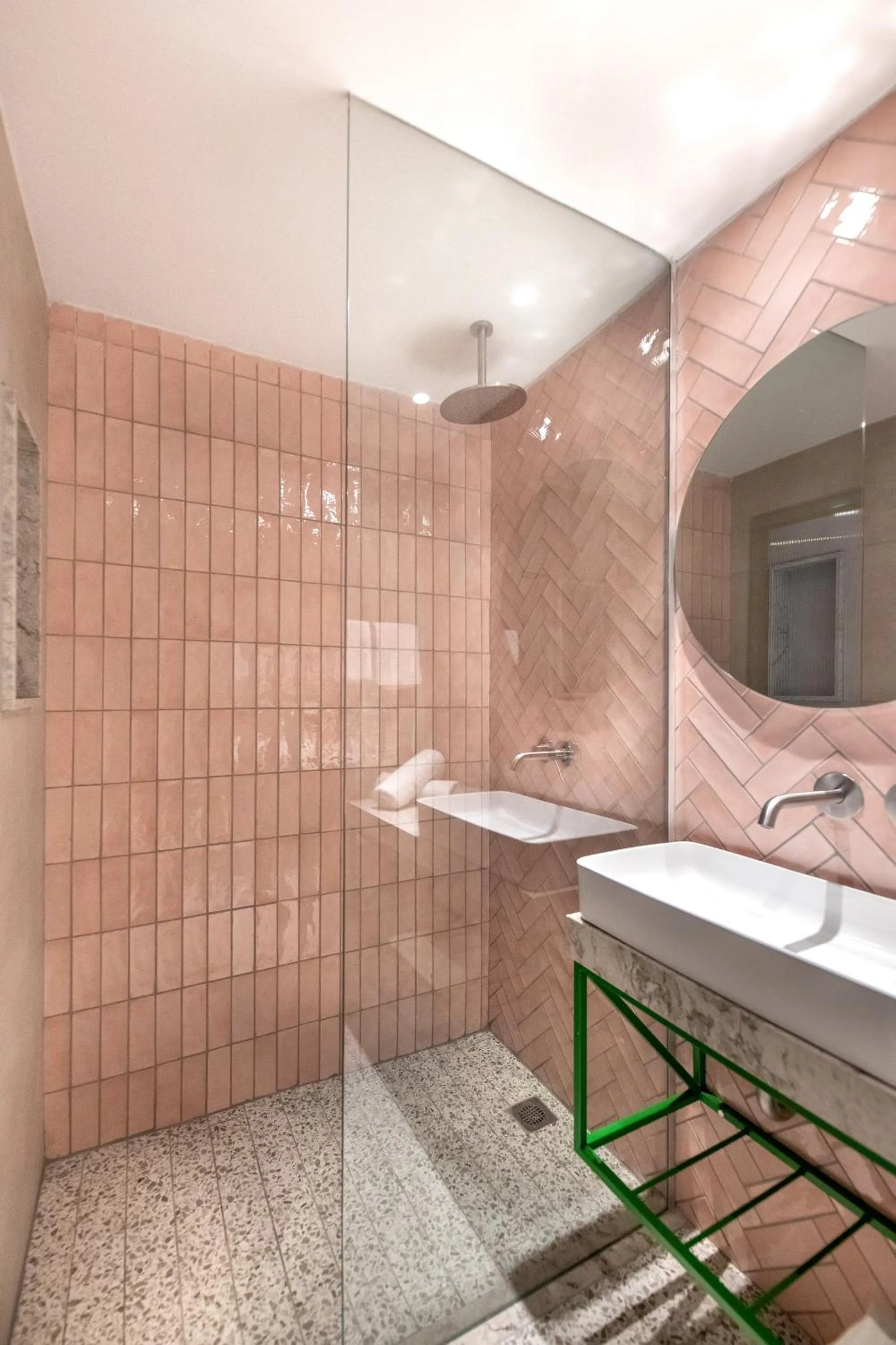 Shower in Hotel Shoshana - Adults Only