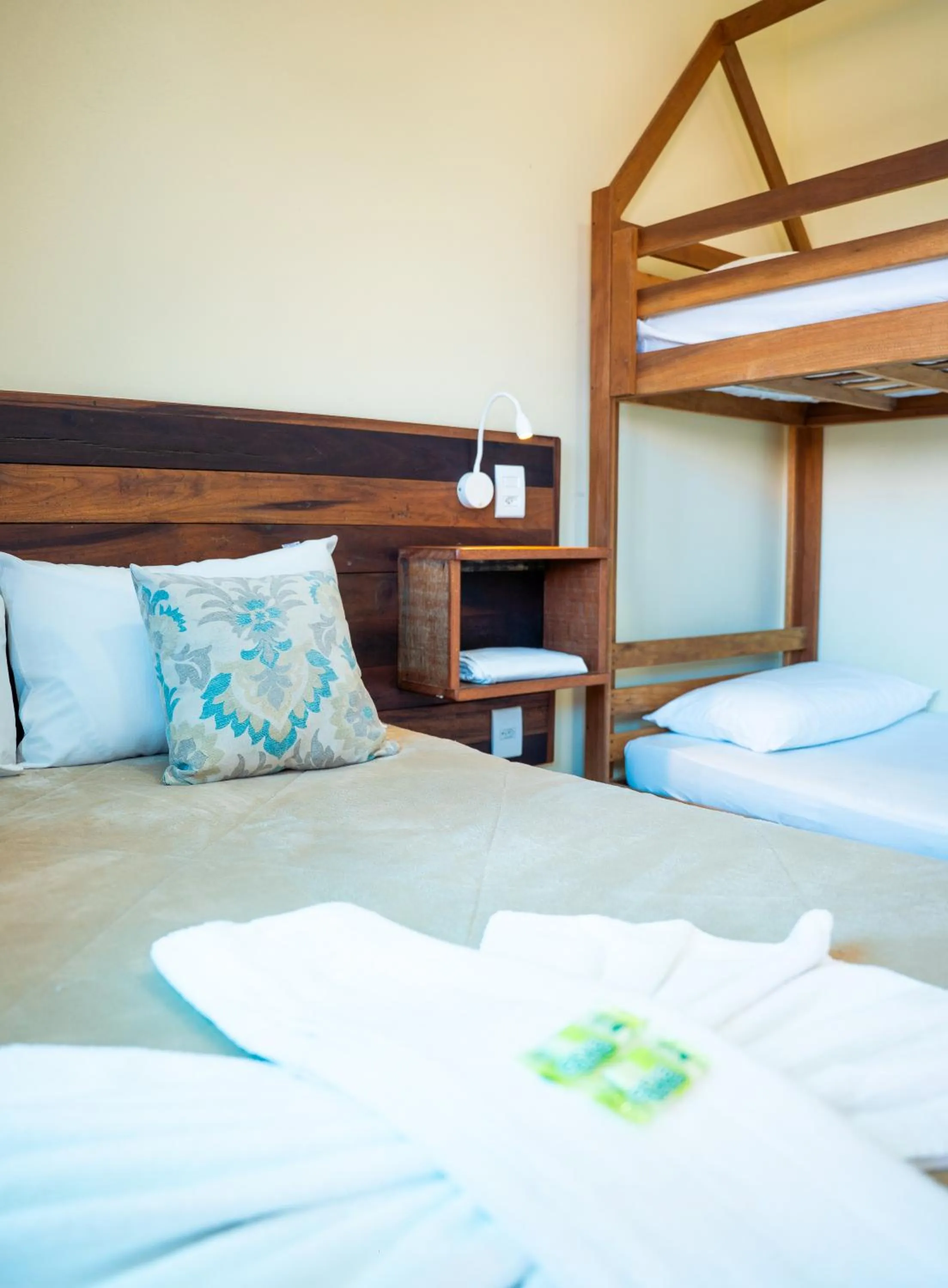 Photo of the whole room, Bed in Pousada Paraíso Tropical