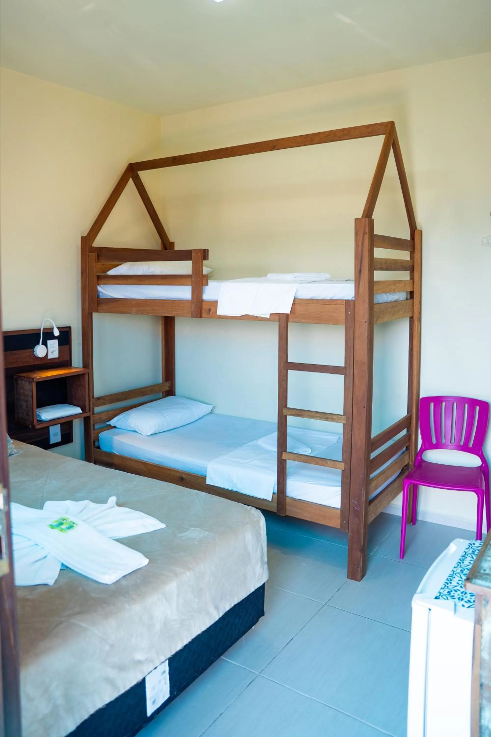 Photo of the whole room, Bed in Pousada Paraíso Tropical