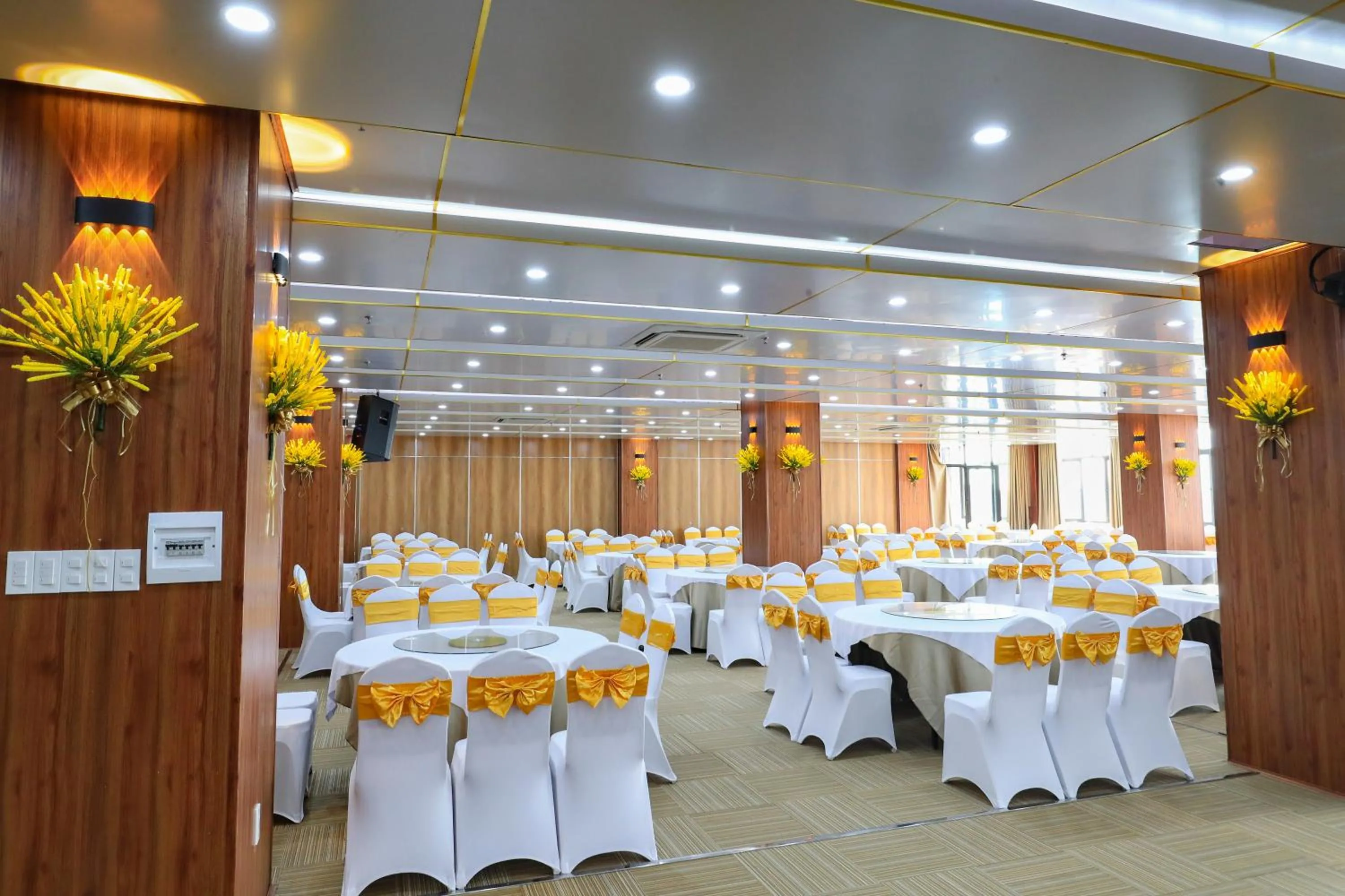 Restaurant/places to eat in Bình An Nhiên hotel