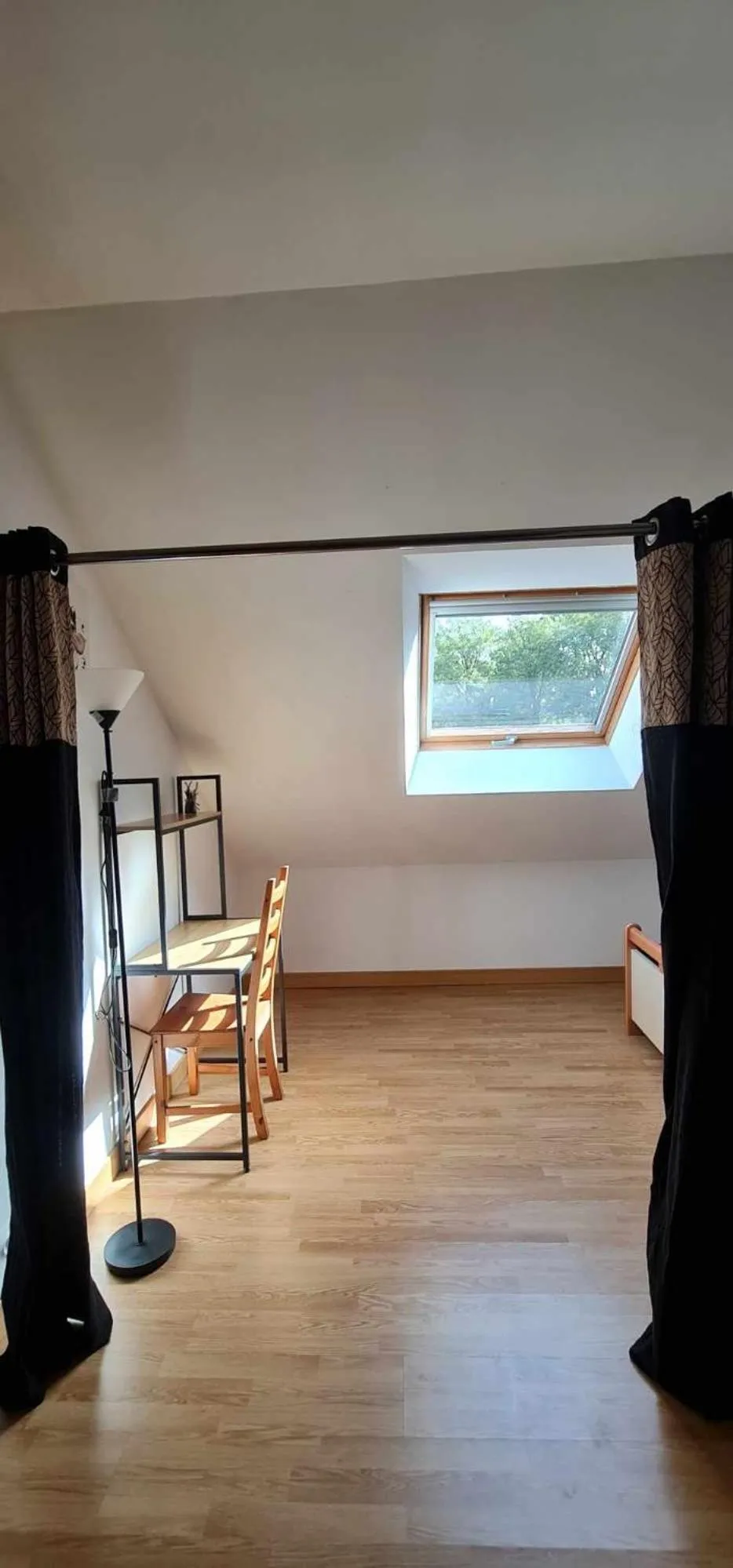 Bedroom, Bed in Chez Julie