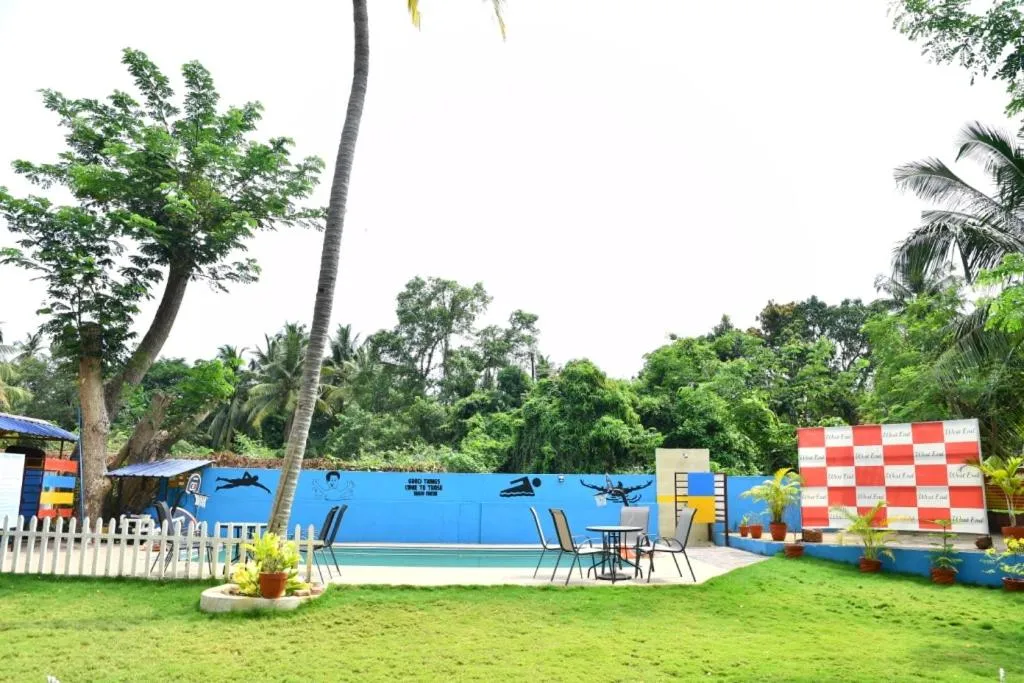 Property building in Hotel West End