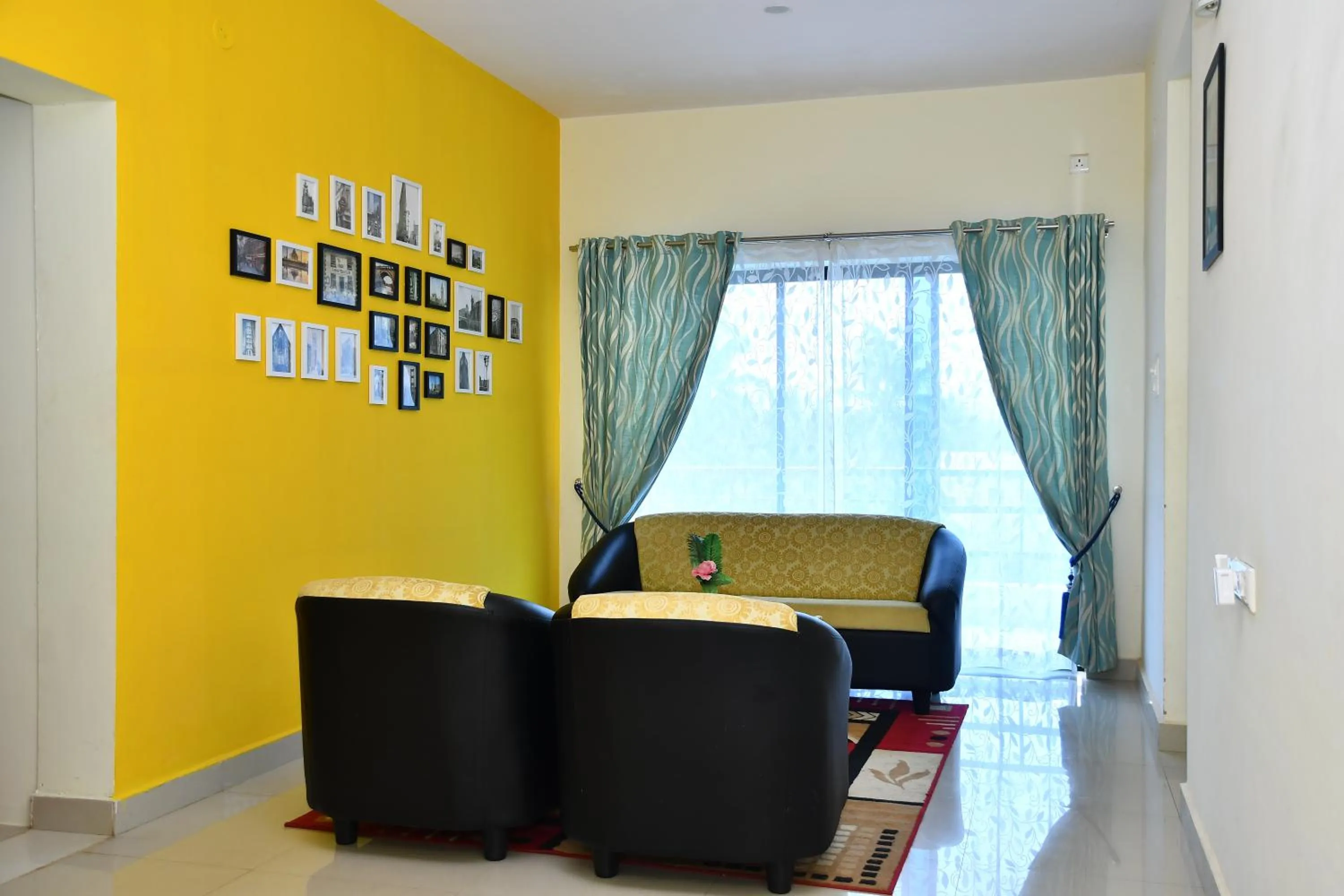 Seating area in Hotel West End