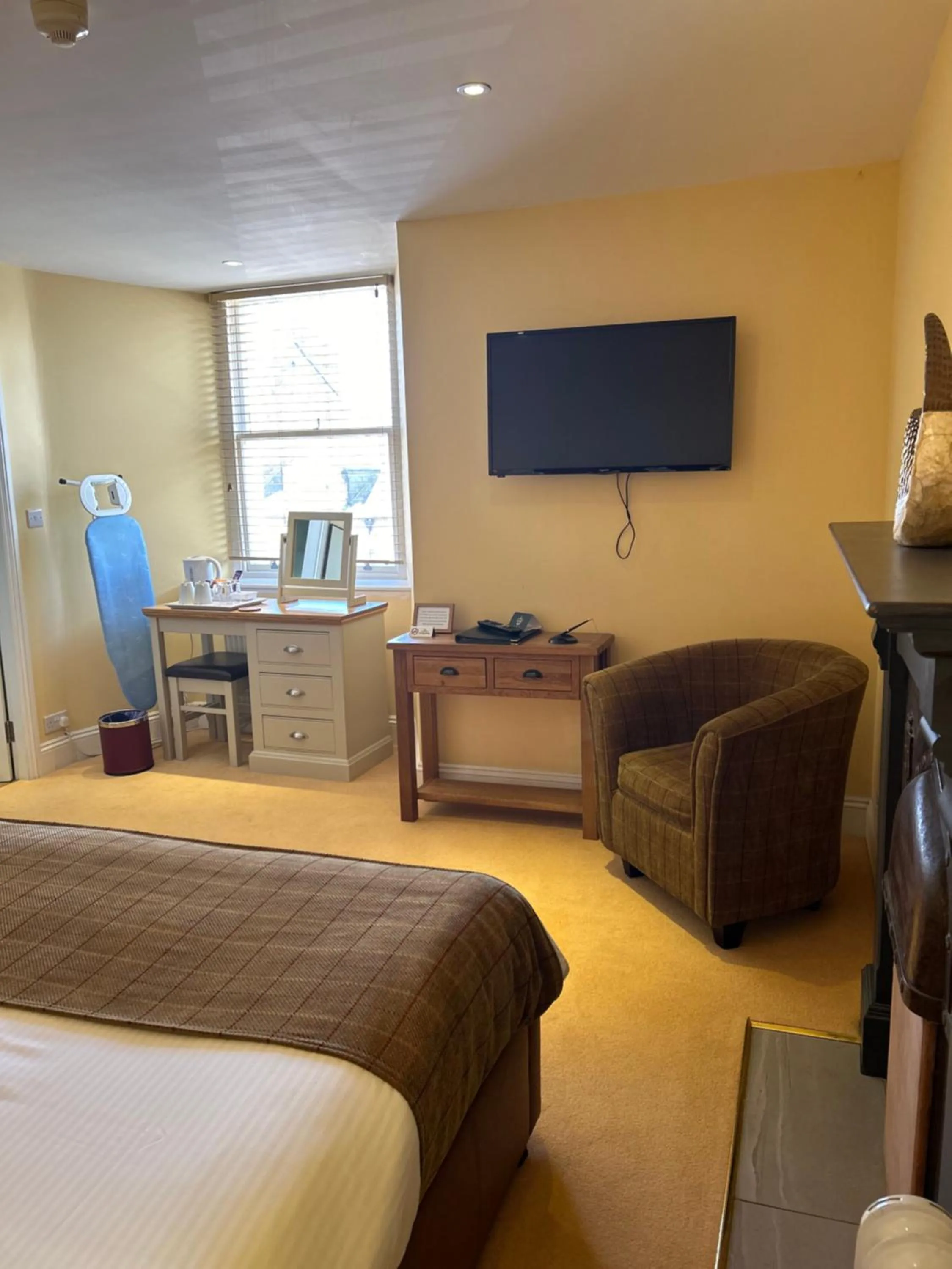 Bedroom, Bed in Moresby Hall Country House Hotel