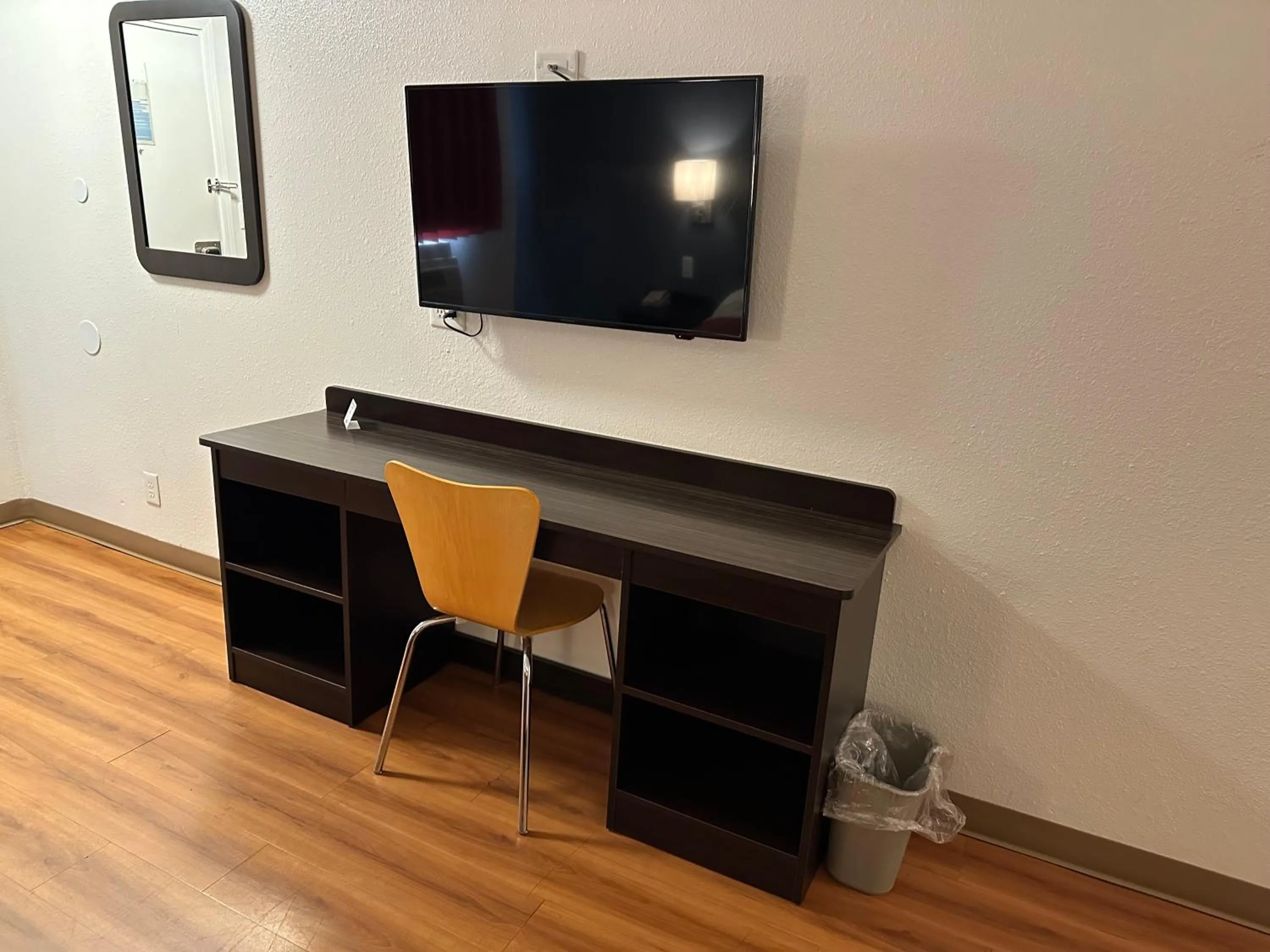 TV and multimedia in Sullivan Inn