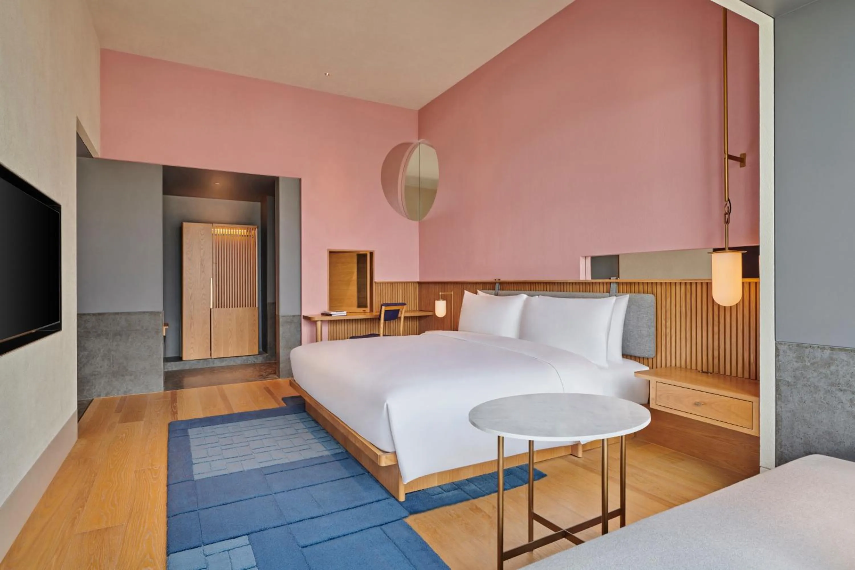 Bedroom, Bed in Artyzen NEW BUND 31 Shanghai Qiantan