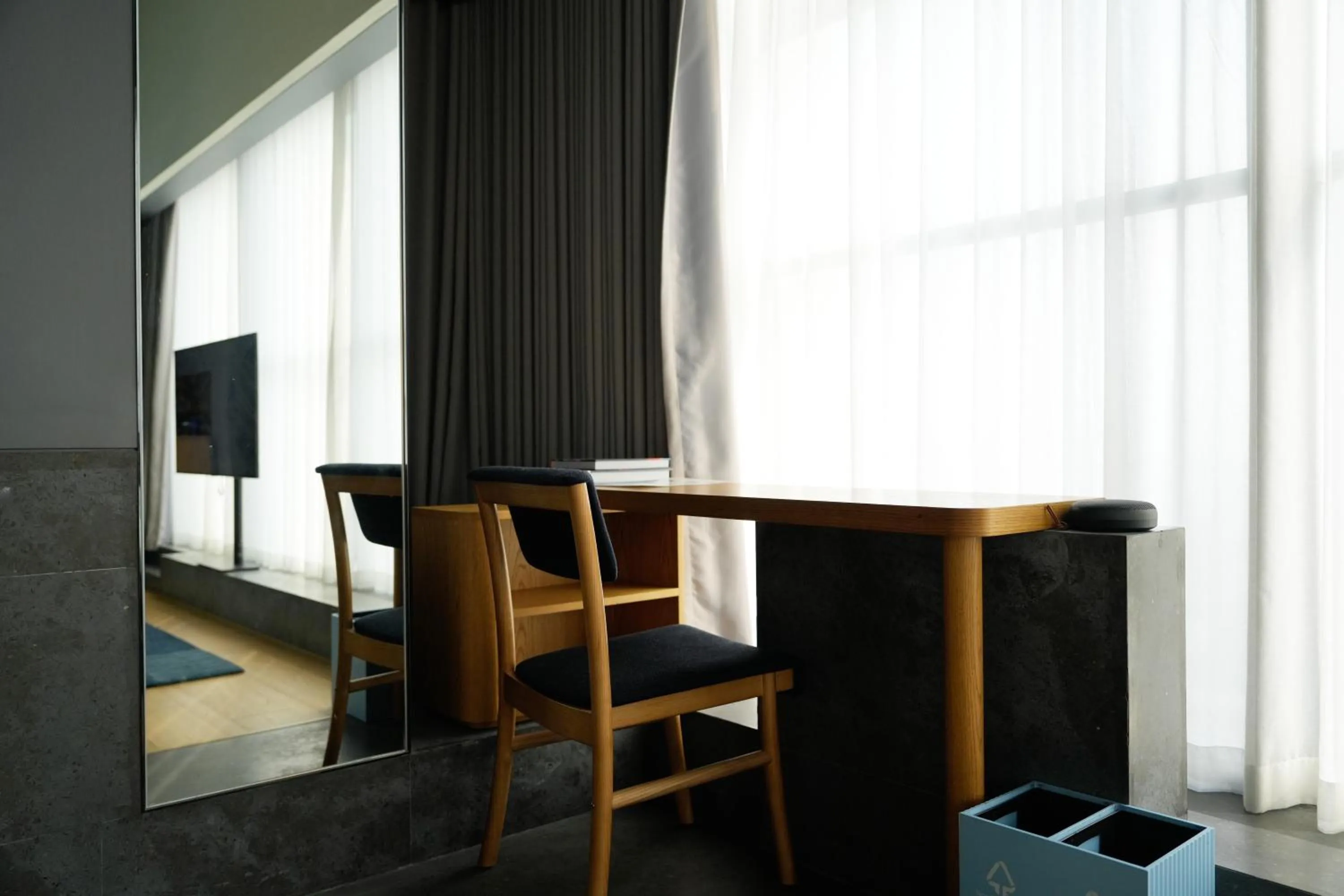 Property building in Artyzen NEW BUND 31 Shanghai Qiantan