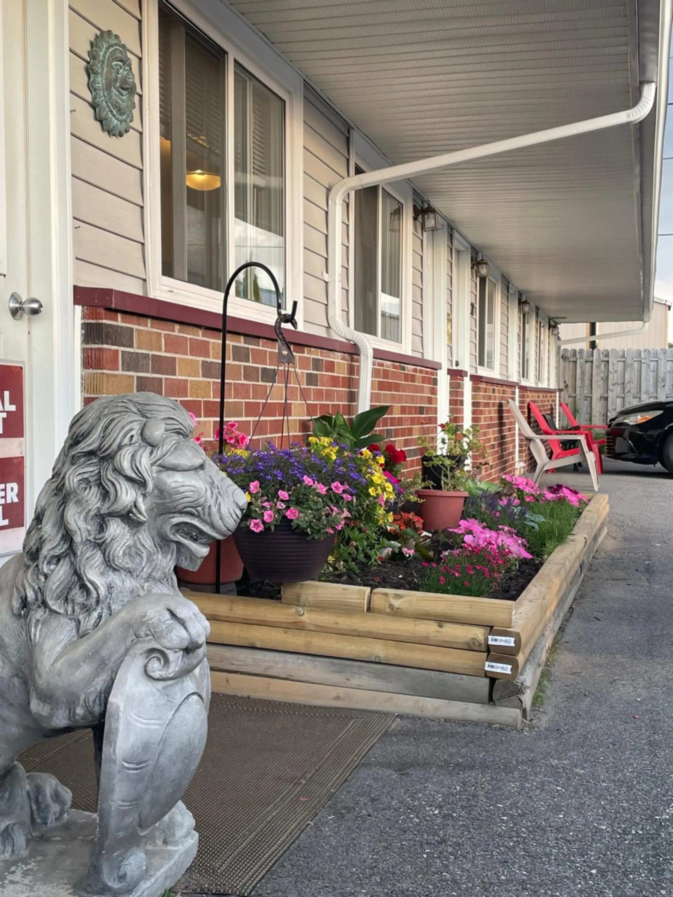 Garden view in Winsome Inn