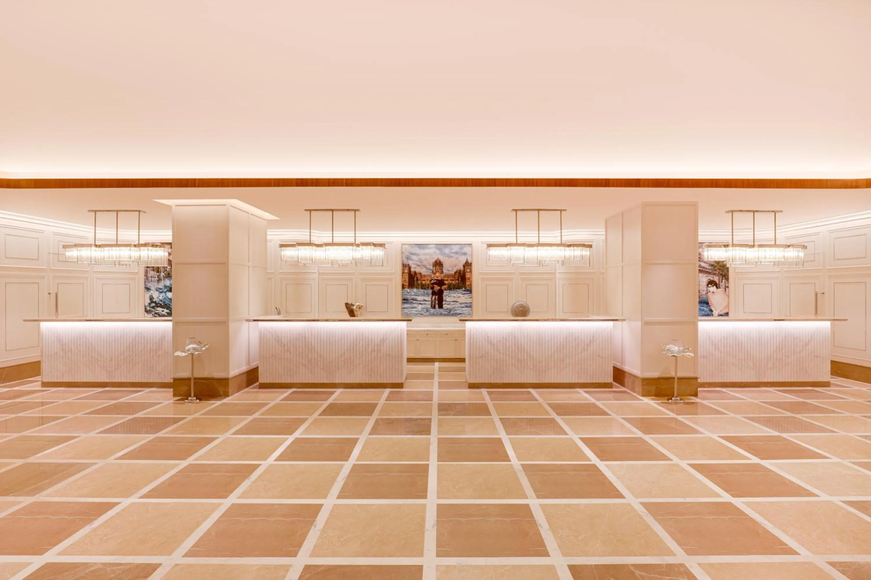 Lobby or reception, Bed in Aurika, Mumbai International Airport - Luxury by Lemon Tree Hotels