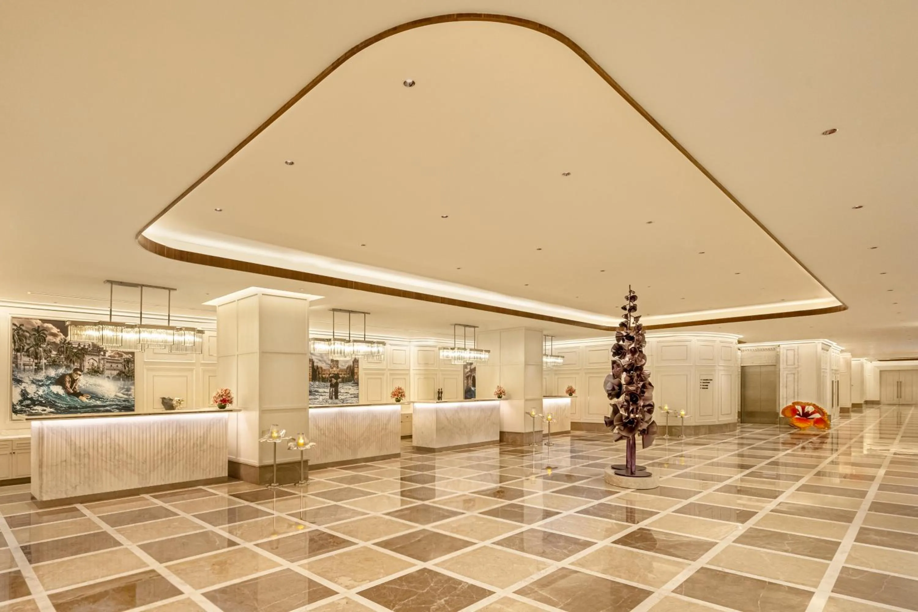 Lobby or reception in Aurika, Mumbai International Airport - Luxury by Lemon Tree Hotels