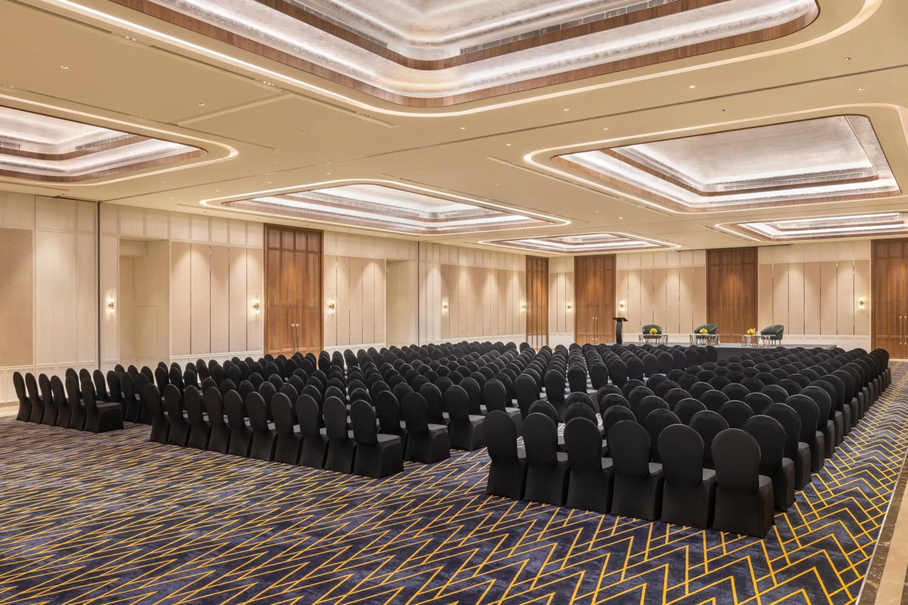 Banquet/Function facilities in Aurika, Mumbai International Airport - Luxury by Lemon Tree Hotels