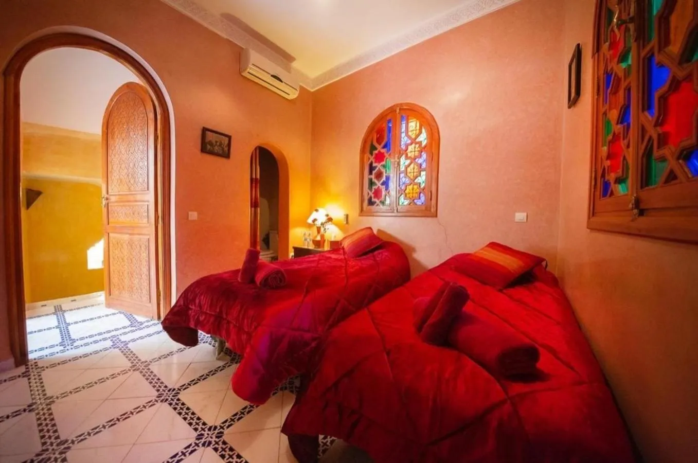Photo of the whole room, Bed in La lune de Marrakech Riad