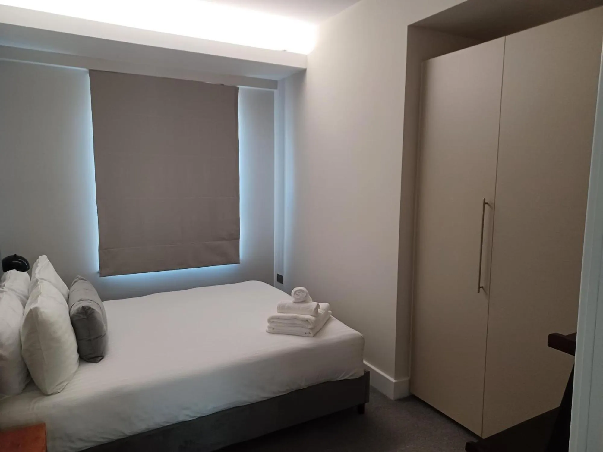 Bedroom, Bed in Grays Inn by Aeria Apartments