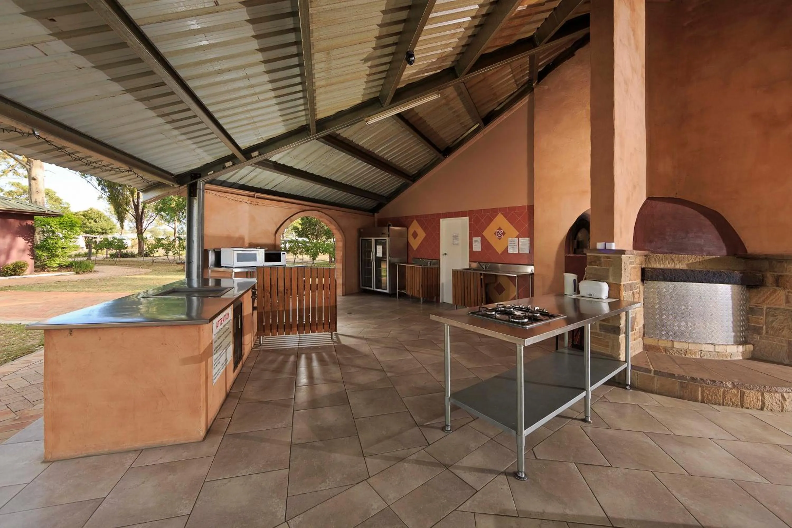 BBQ facilities in Ingenia Holidays Hunter Valley