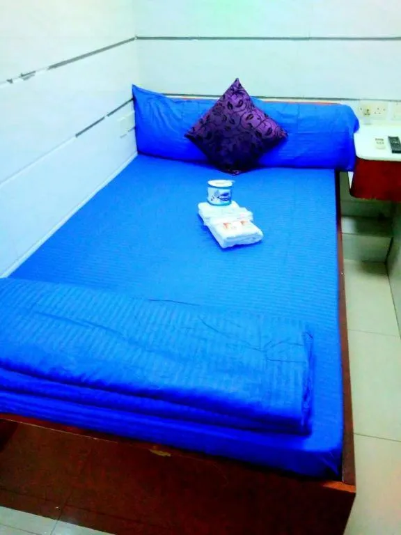 Bed in Reliance Inn
