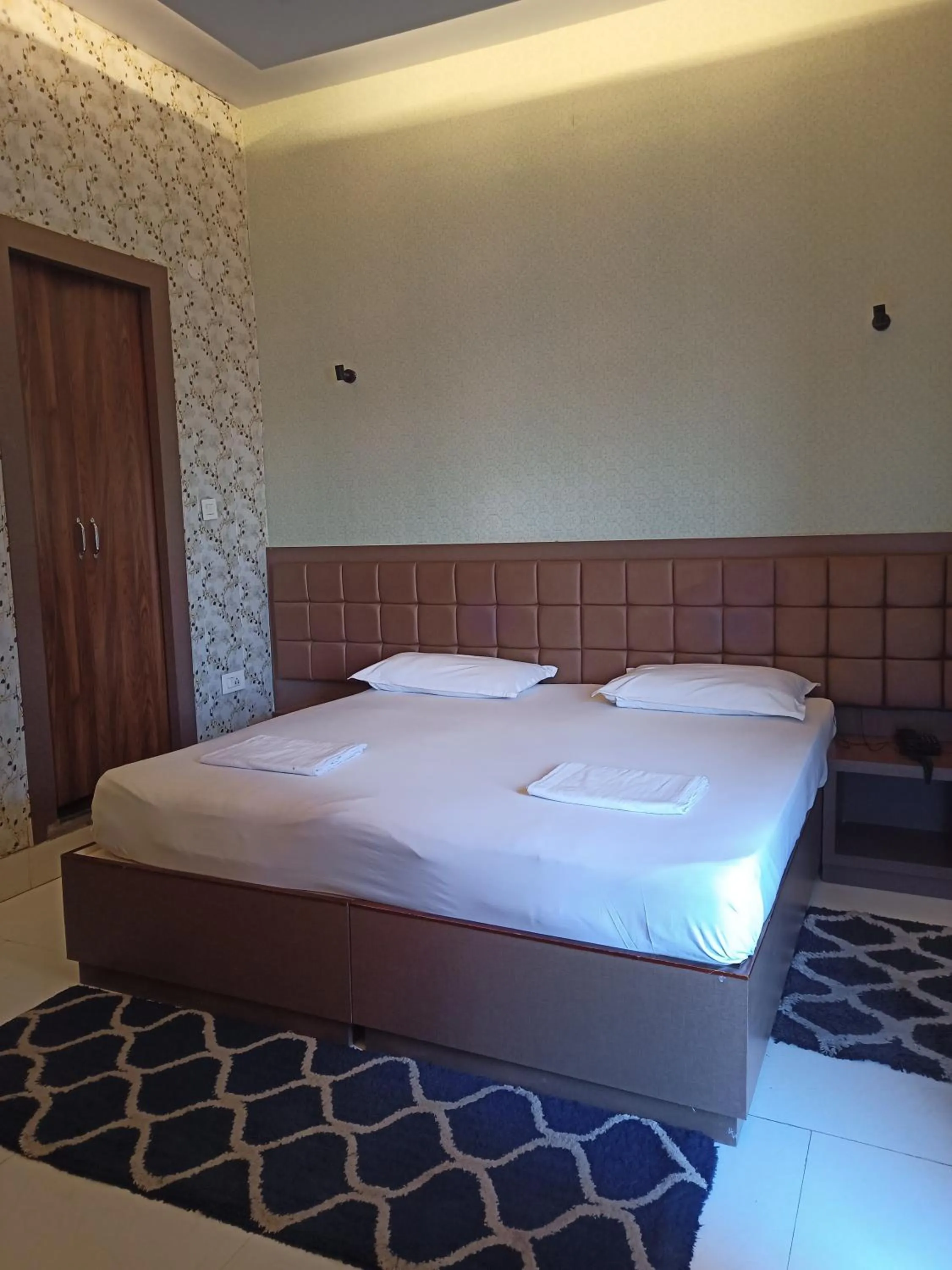 Bedroom in Hotel Alka