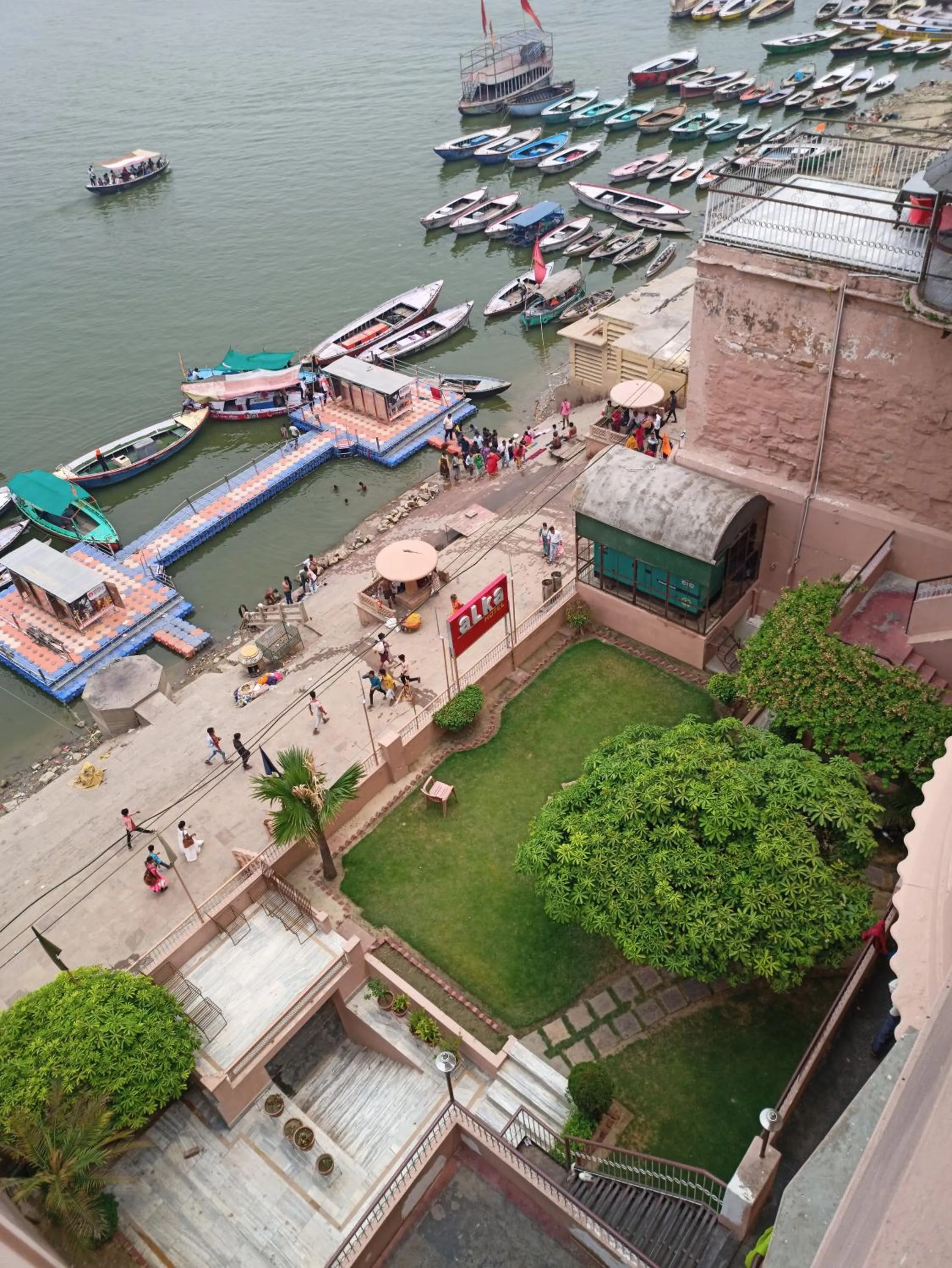 Garden view in Hotel Alka