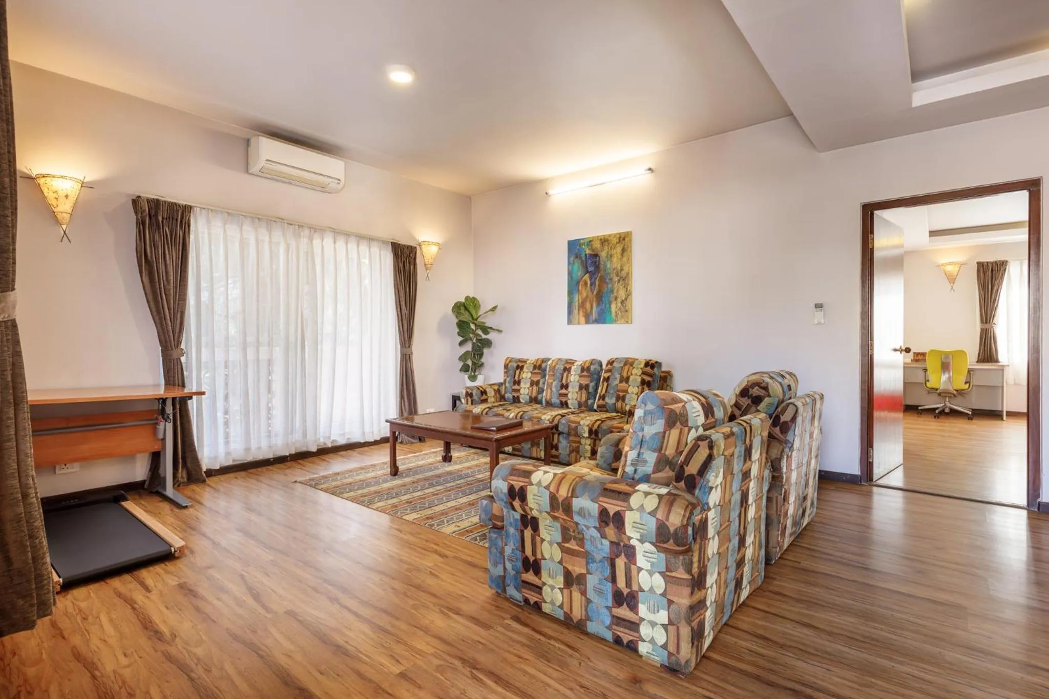 Living room in Shaligram Hotel