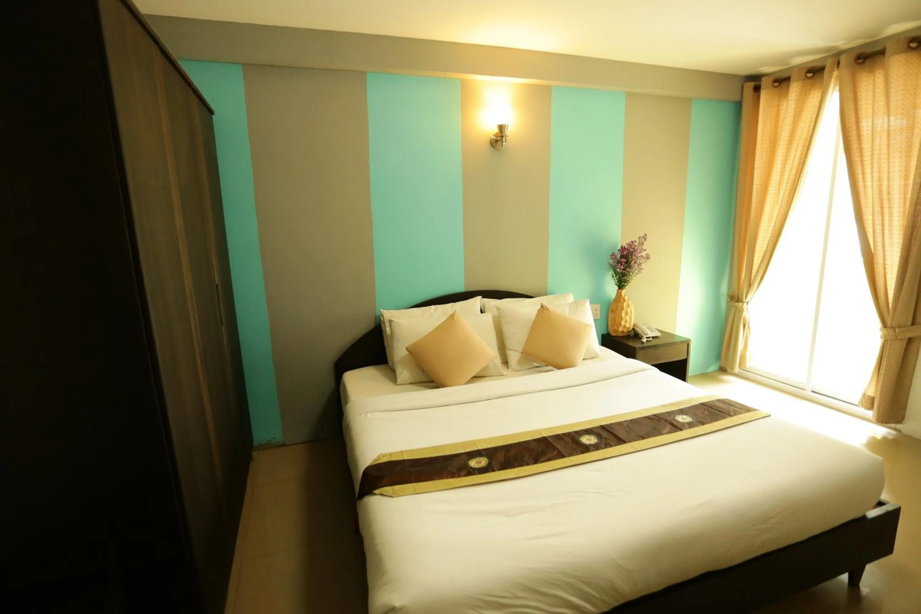 Bed in Puangpech Place