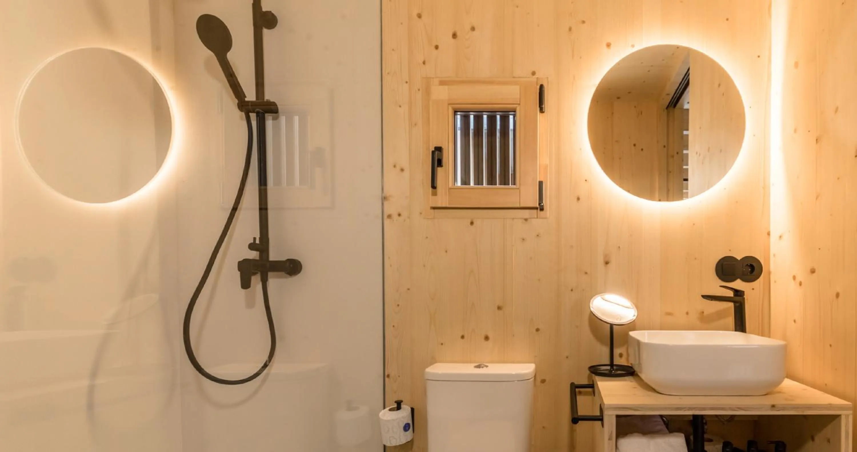 Shower in Doniños Nature