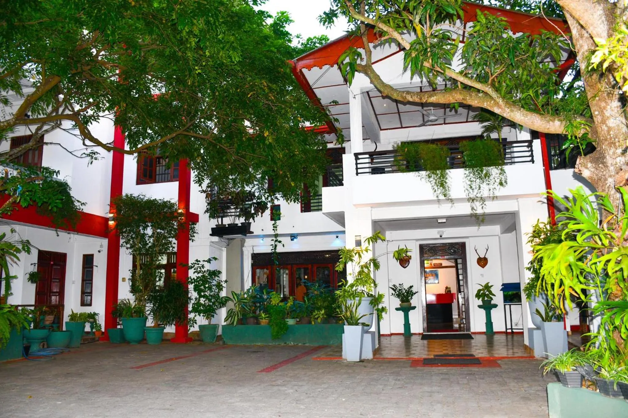 Thilaka City Hotel