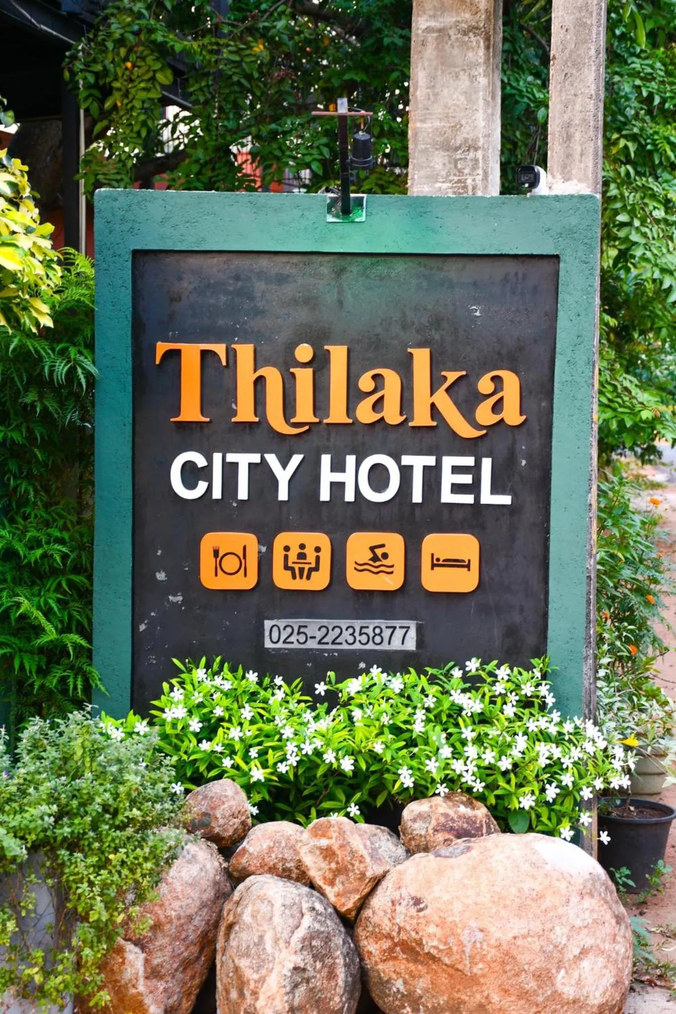 Thilaka City Hotel