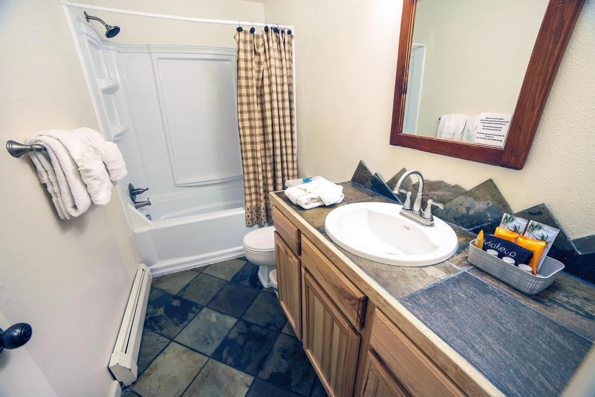 Fawn Valley Inn- 267 condo