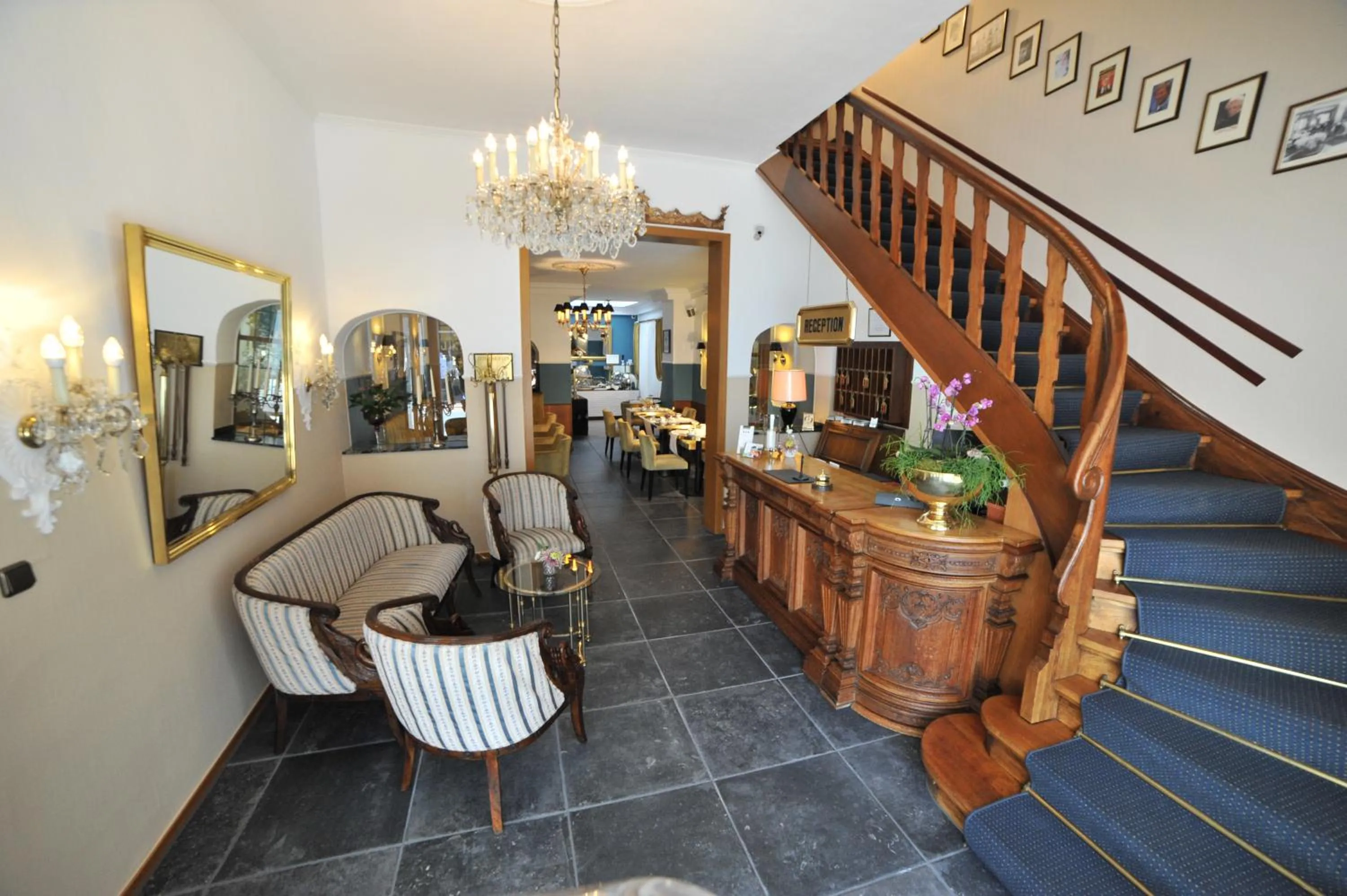 Staff in Hotel Rheinischer Hof