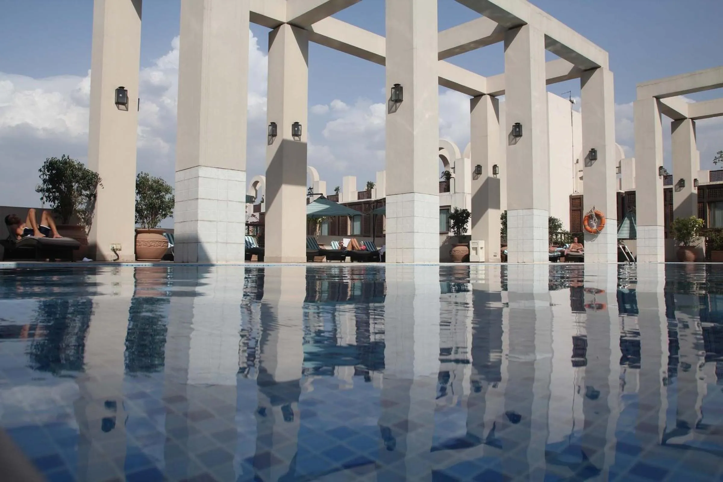 Swimming pool in Islamabad Serena Hotel