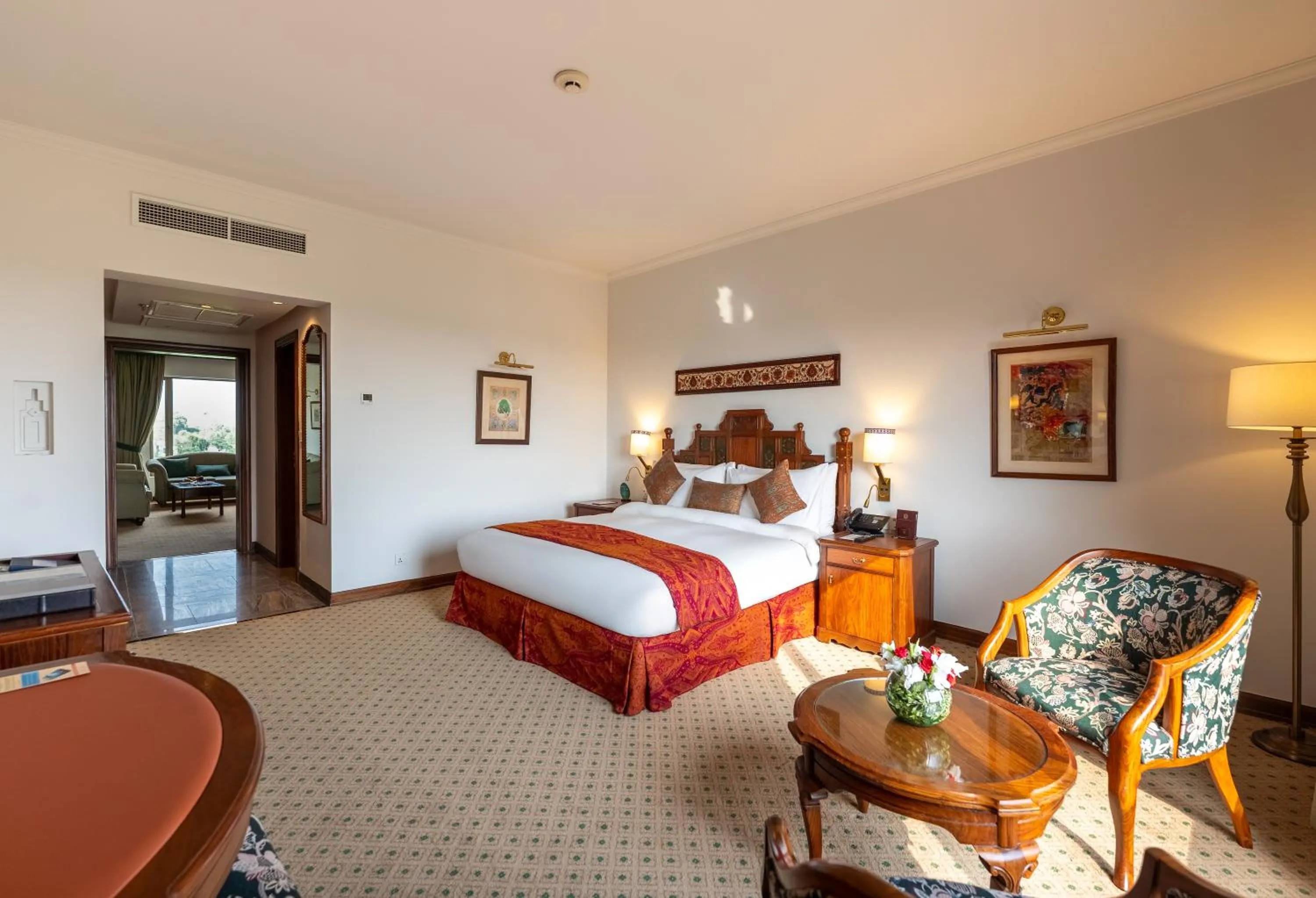 Bed in Islamabad Serena Hotel