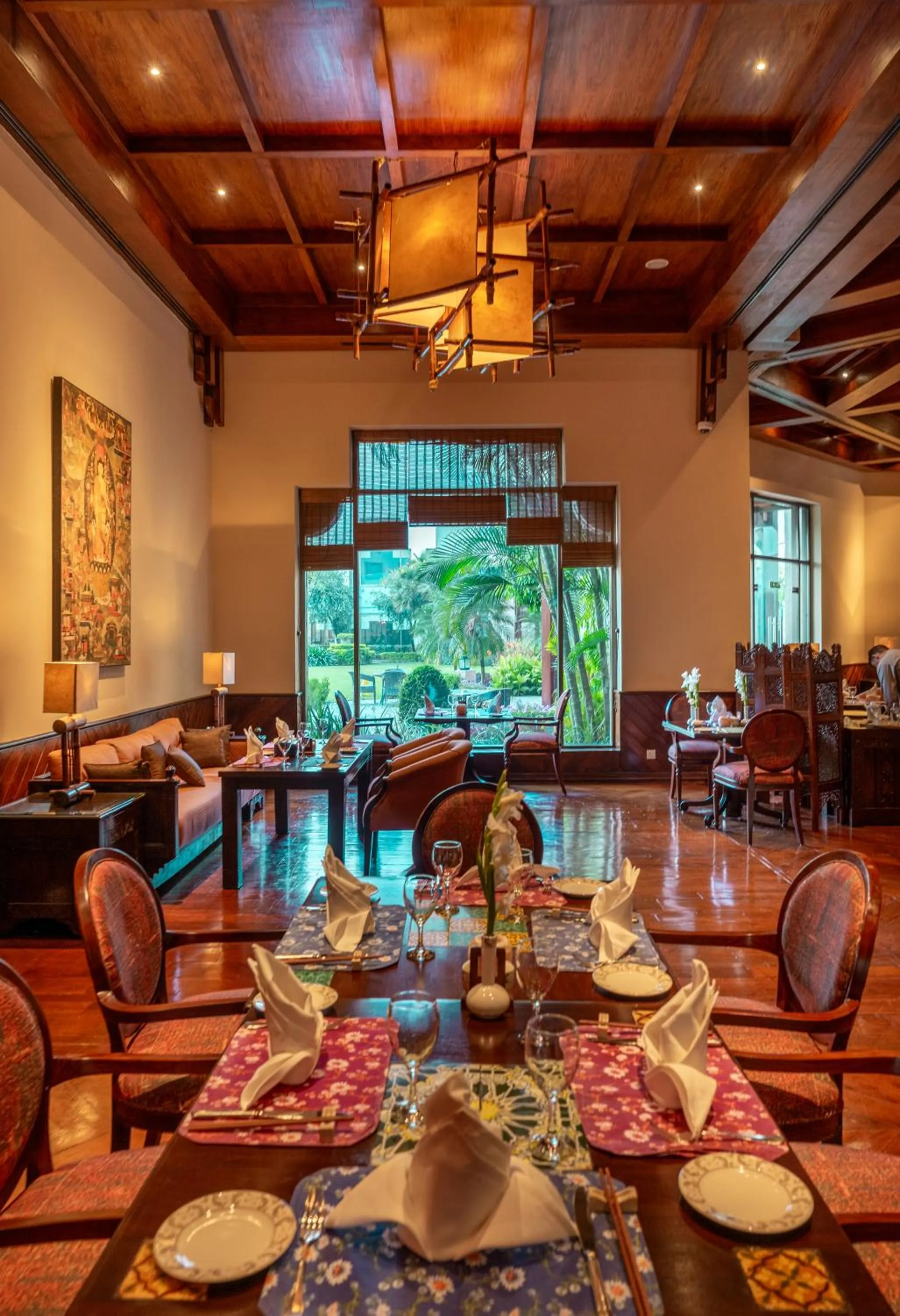 Restaurant/places to eat in Islamabad Serena Hotel