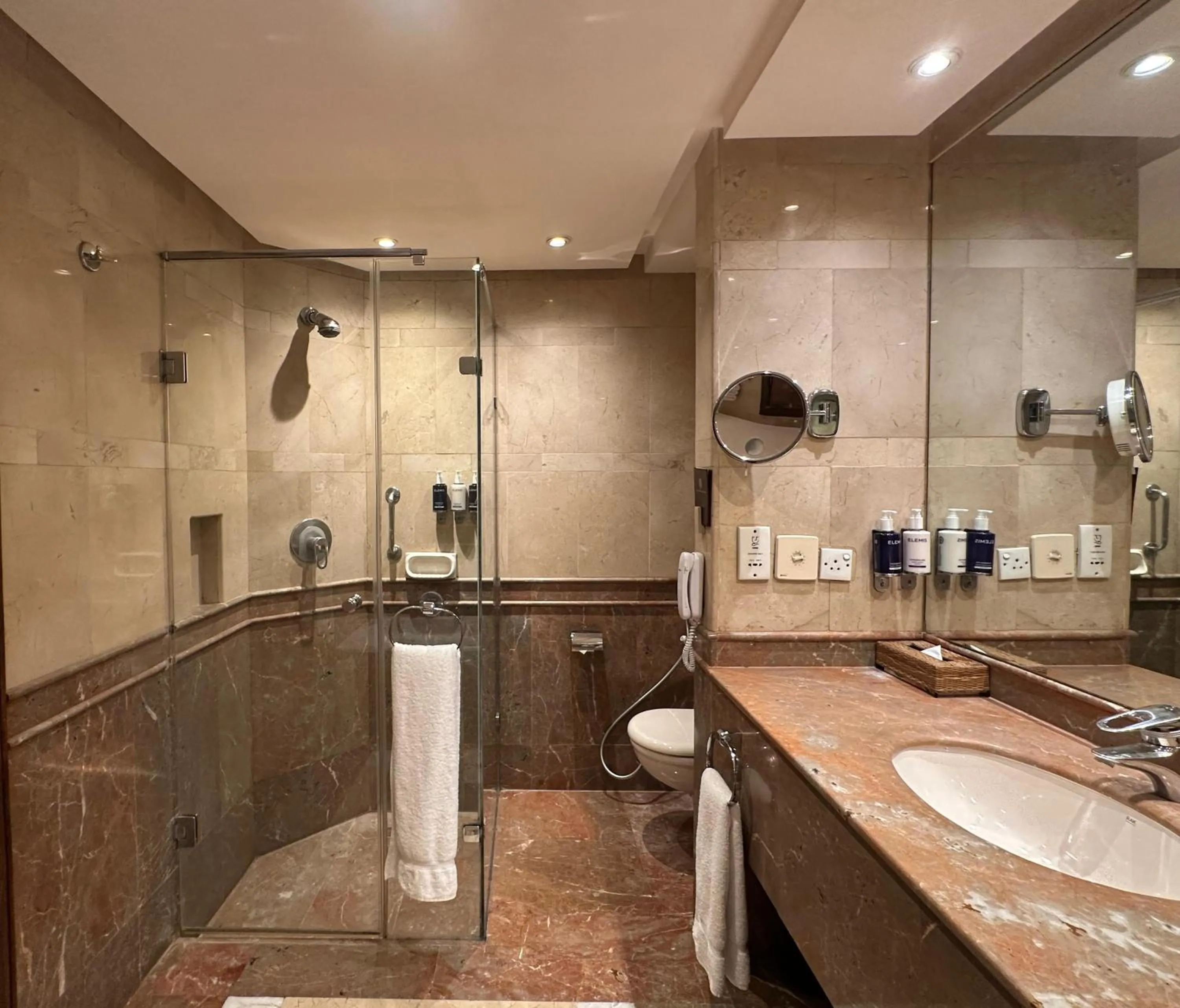 Shower in Islamabad Serena Hotel