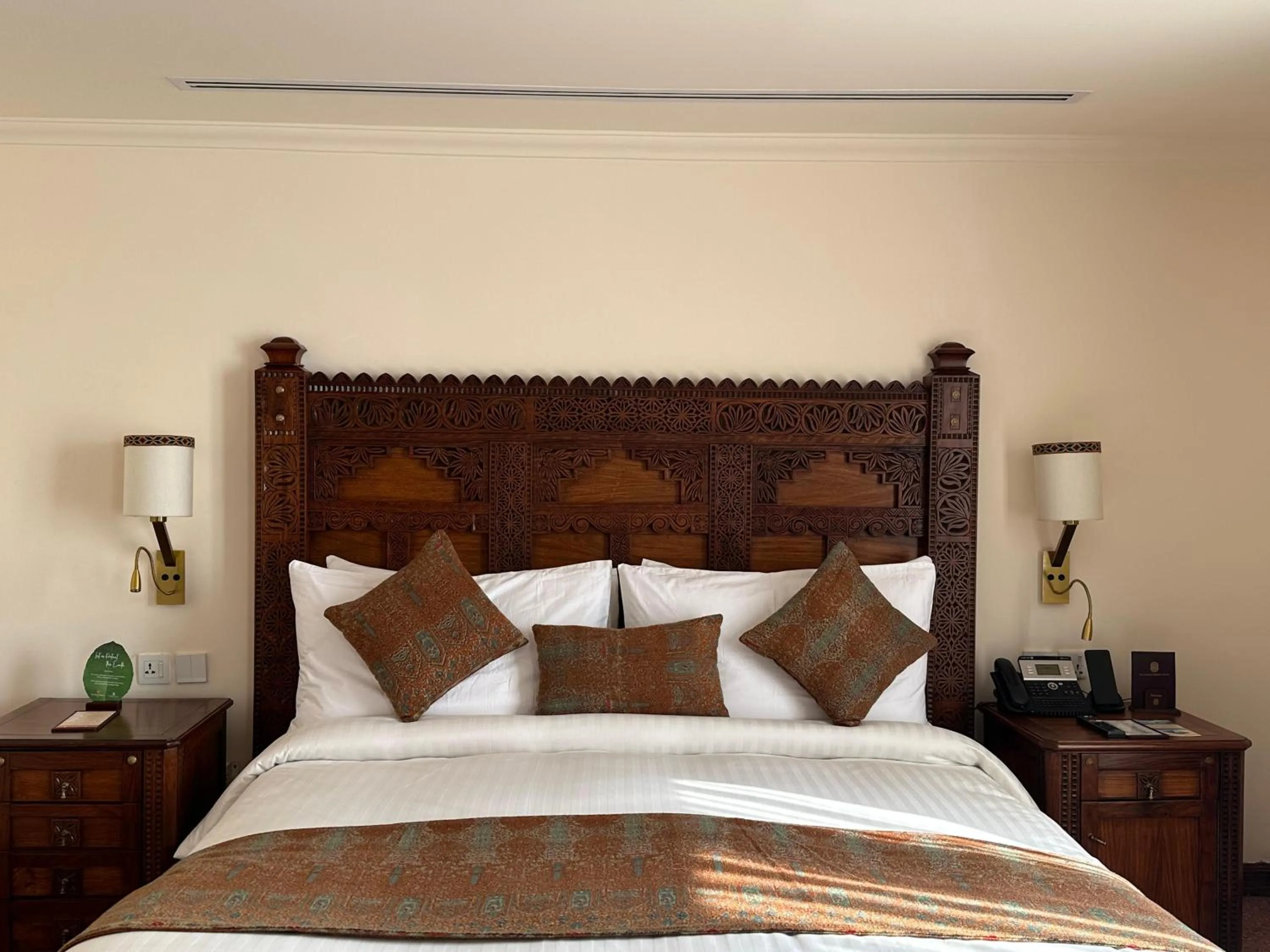 Bed in Islamabad Serena Hotel