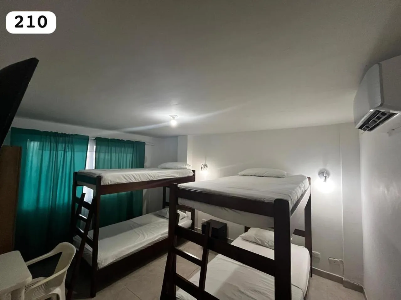 Bed in HIDALGO HOTEL