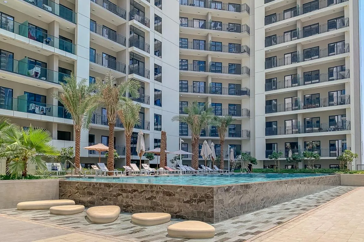 Area and facilities in Frank Porter - Zada Tower